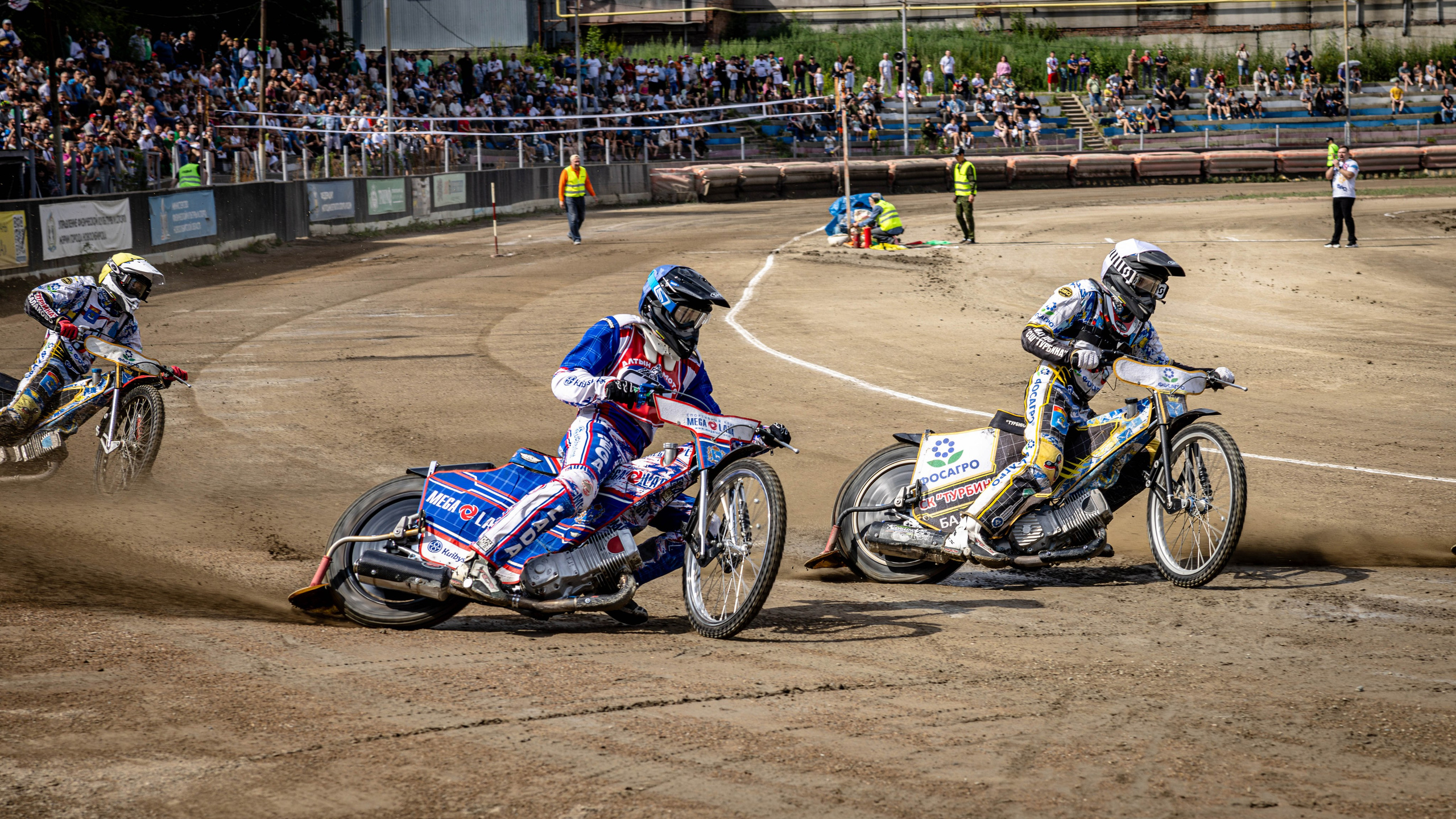 Мотогонки на гаревой дорожке. Bertran Ordo