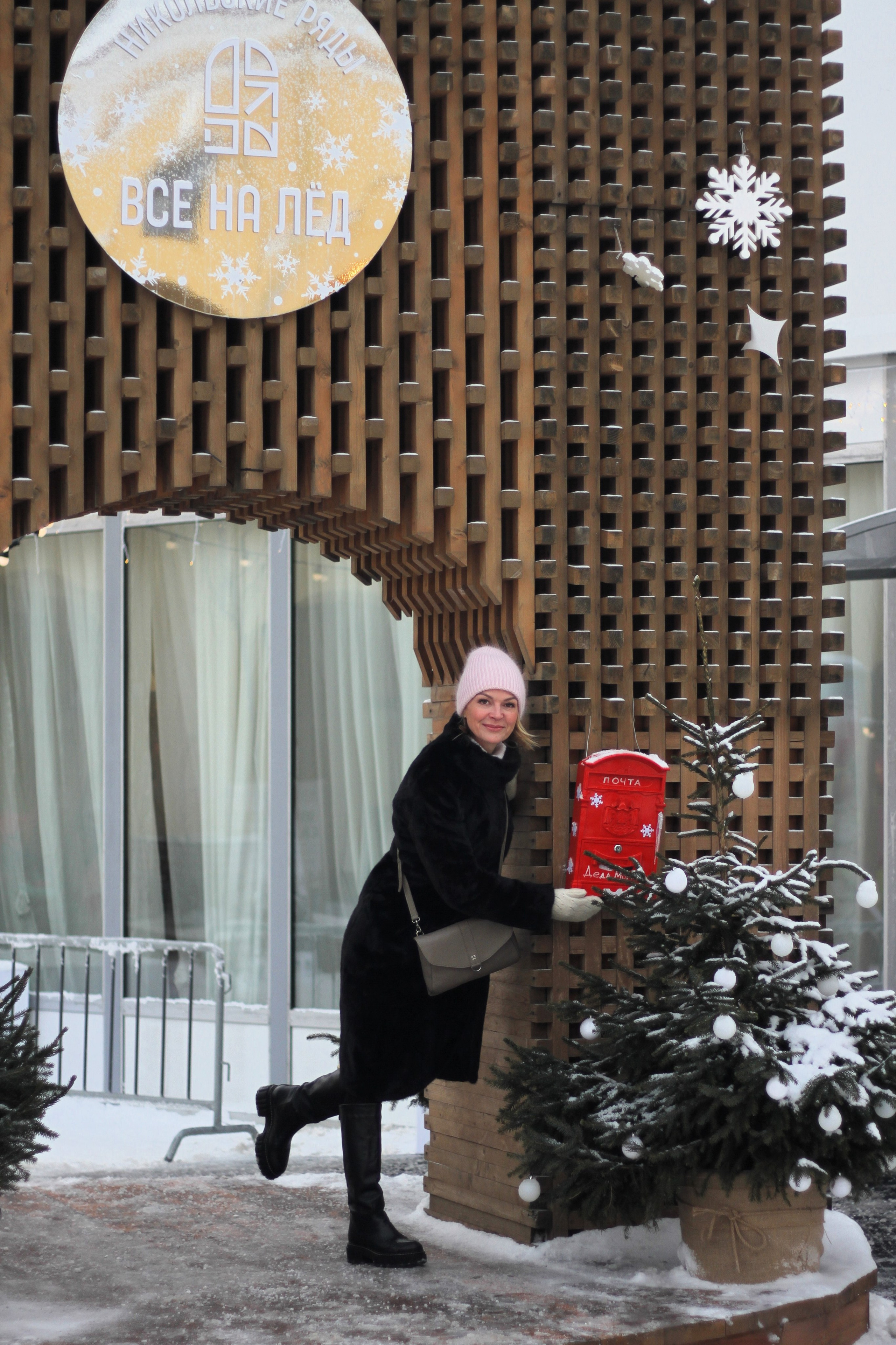 Зимняя фотосессия в Никольских Рядах. Позитивный контент-фотограф в Санкт-Петербурге Мария Устинова