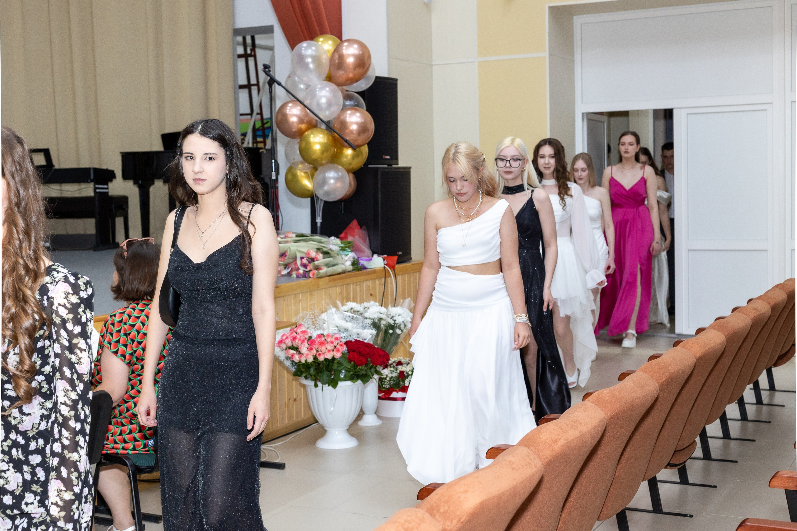 Вручение аттестата 2025. Выпускные альбомы Майкоп, Краснодар Елена Золотарева