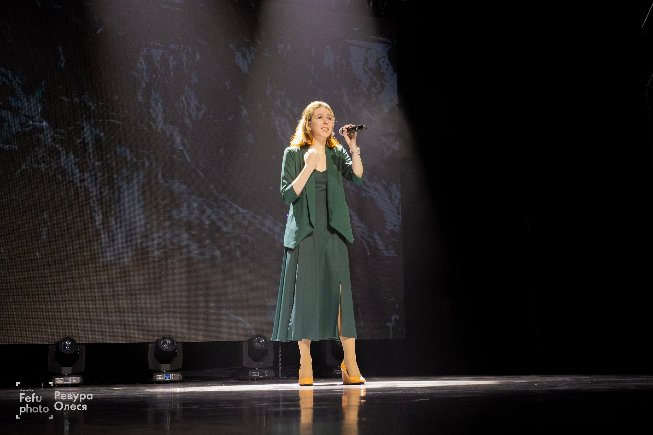 Открытый краевой молодежный конкурс театрального мастерства и оригинального жанра «ВЫСОТА». Репортажный и портретный фотограф в Владивостоке