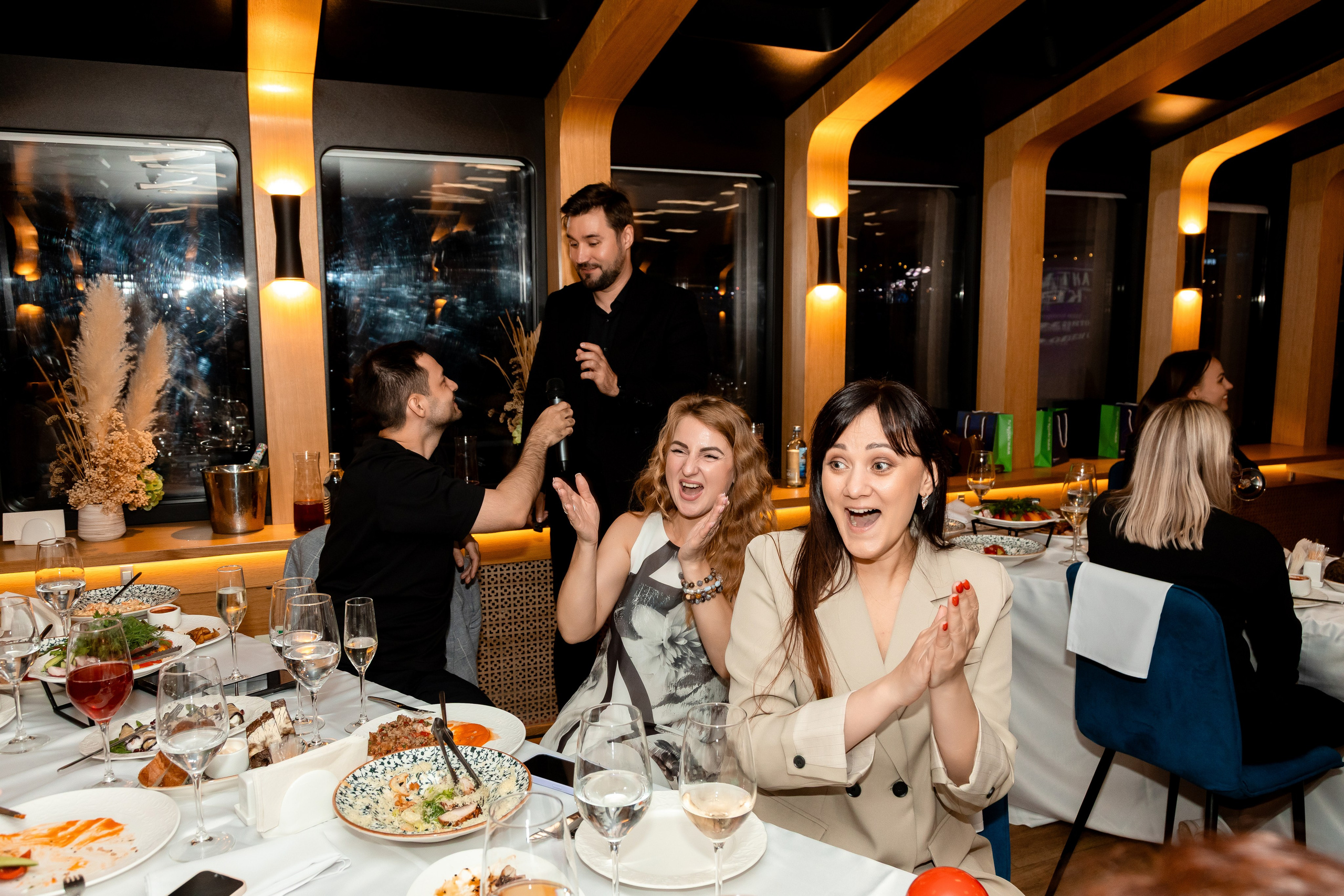 На воде. Главная