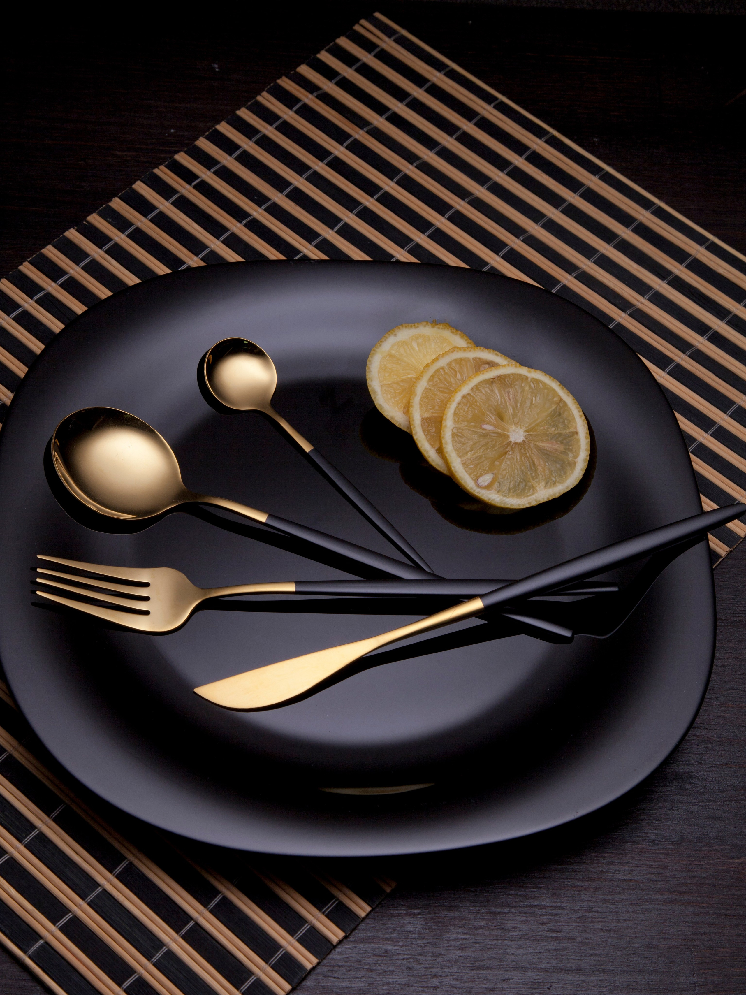 Рекламная съемка. Столовые приборы. Фотограф Мария Кольцова