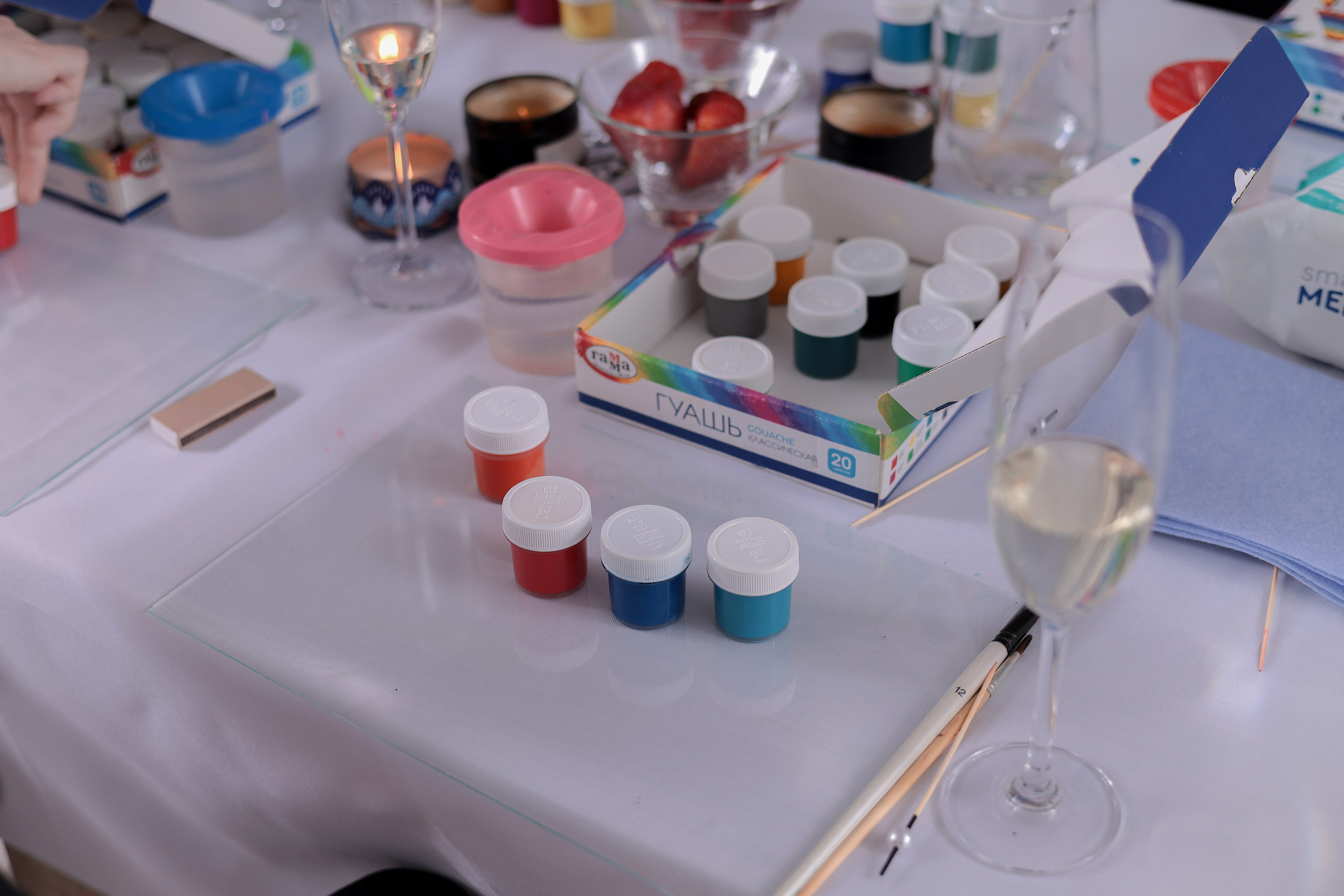 Арт-терапия + аэройога. Фотограф Надршина Лилия