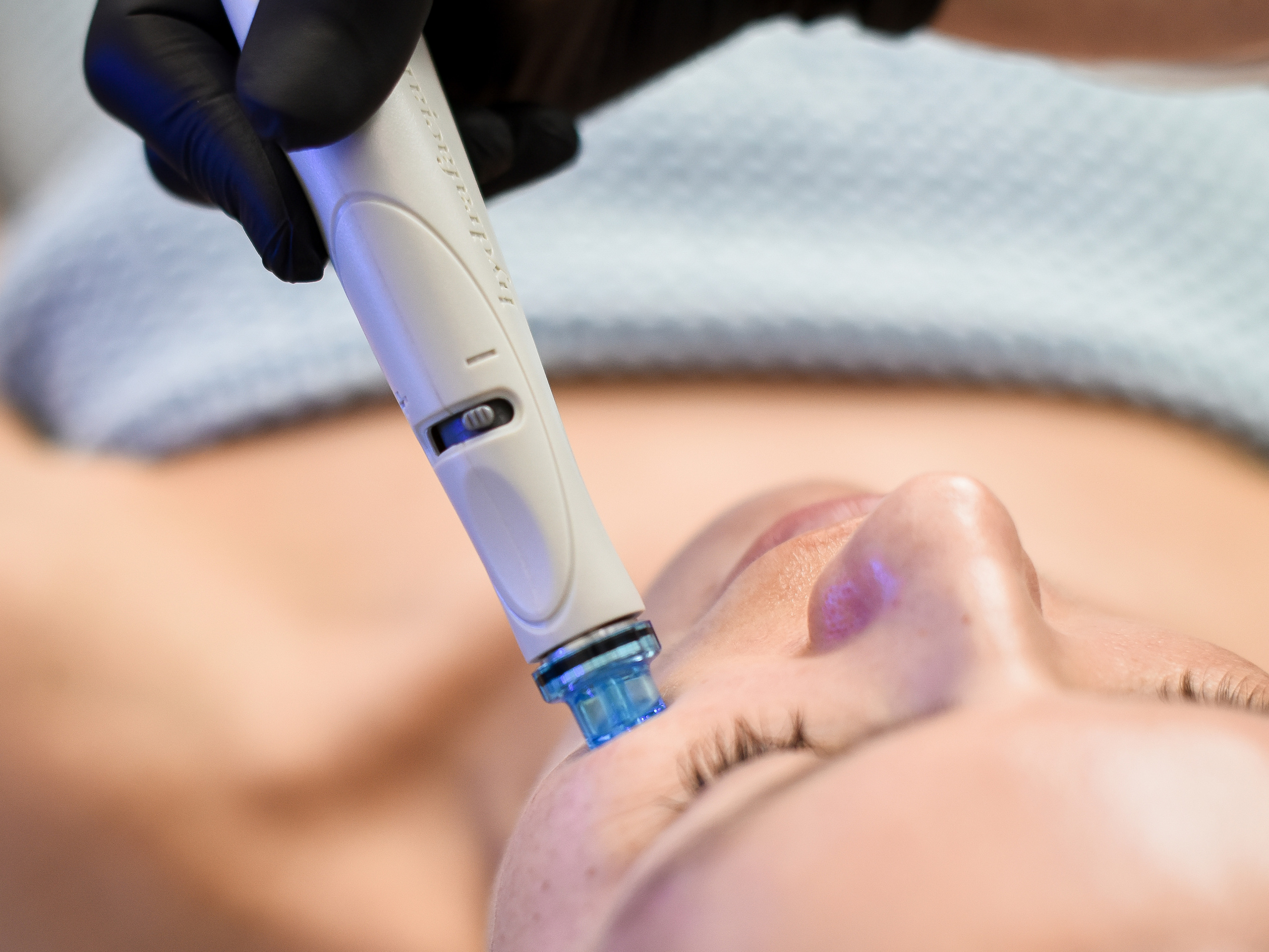 Фотосъемка для салонов и кометологов в Москве. Фотограф для бизнесконтента, репортажей и семейного альбома в Москве