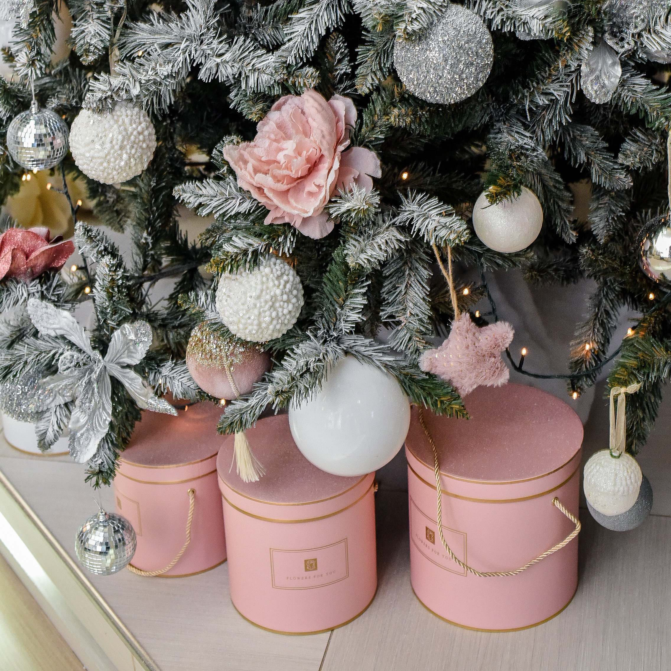 Новогодняя съемка в Москве. Фотограф для бизнесконтента, репортажей и семейного альбома в Москве