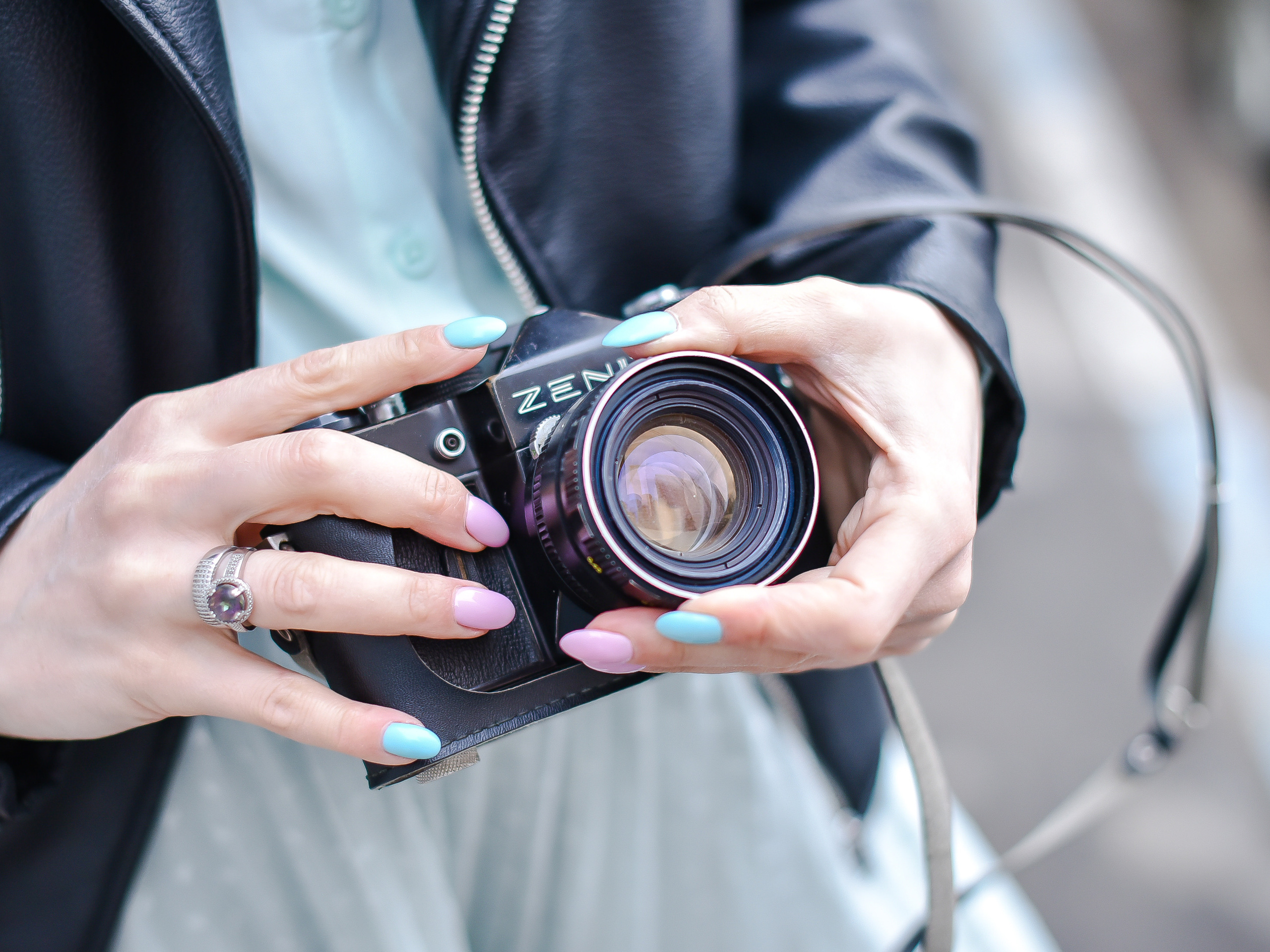 Семейный фотограф в обручевском районе. Фотограф для бизнесконтента, репортажей и семейного альбома в Москве