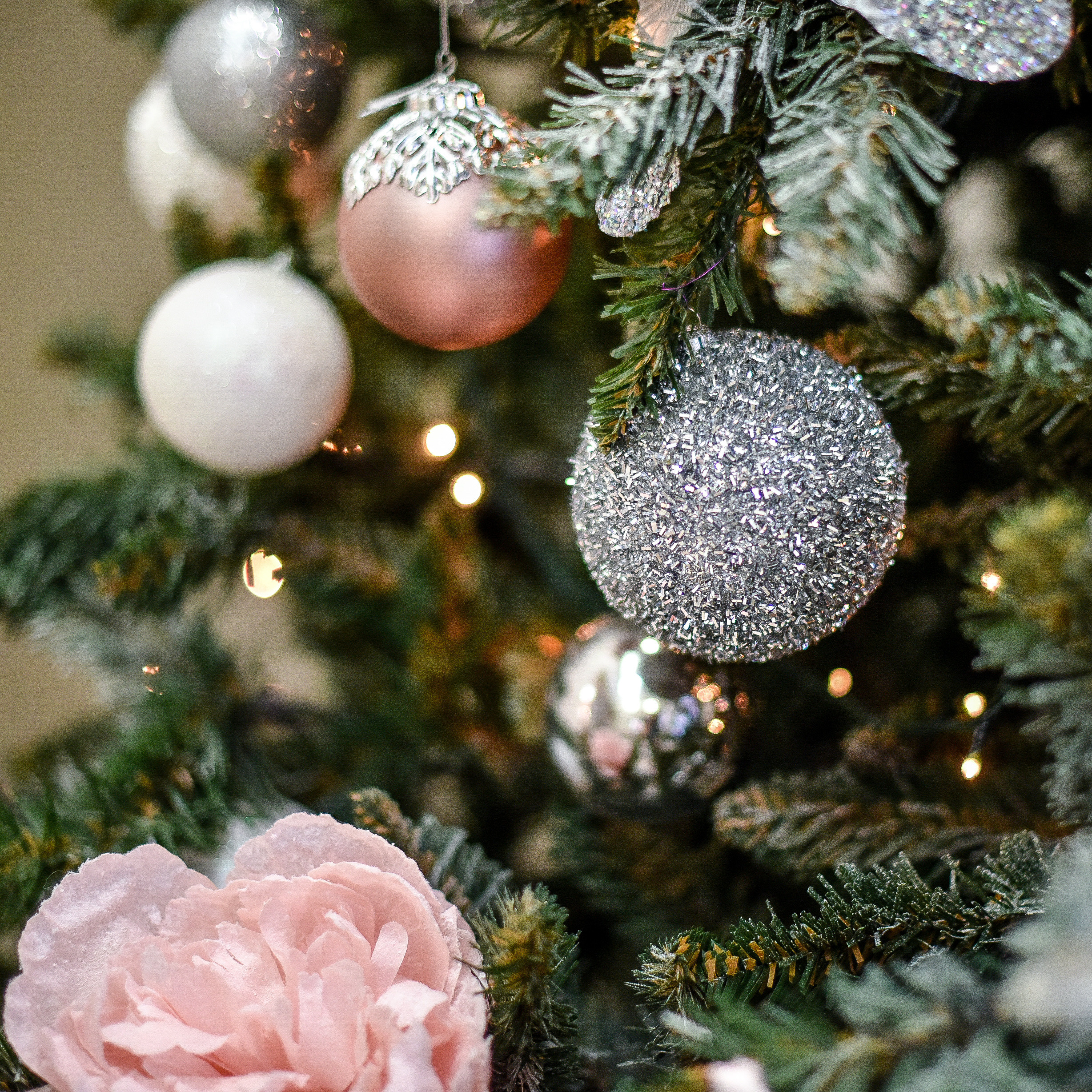 Новогодняя съемка в Москве. Фотограф для бизнесконтента, репортажей и семейного альбома в Москве