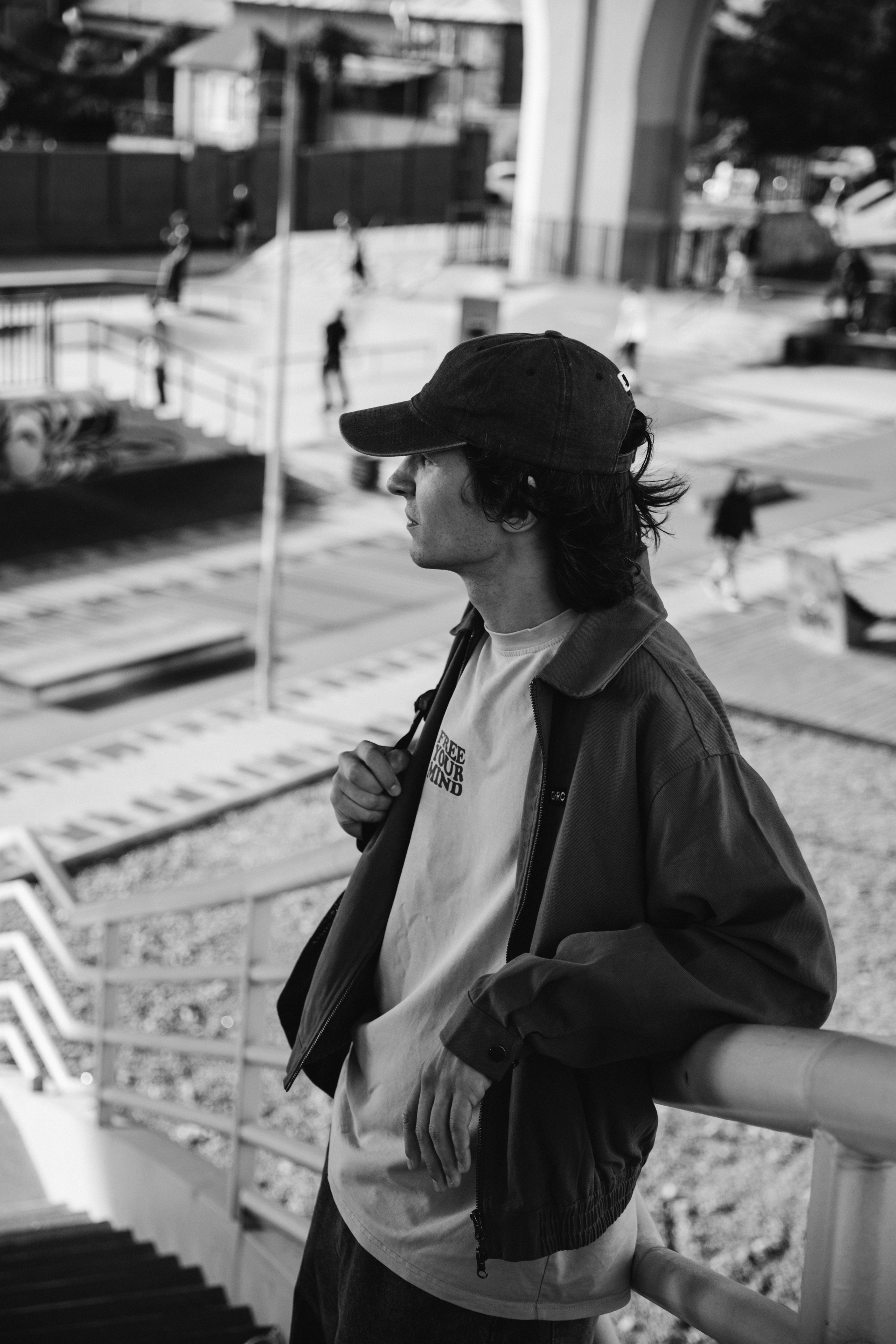 Илья. Фриланс фотограф. Репортажи, портреты, семьи. СПб