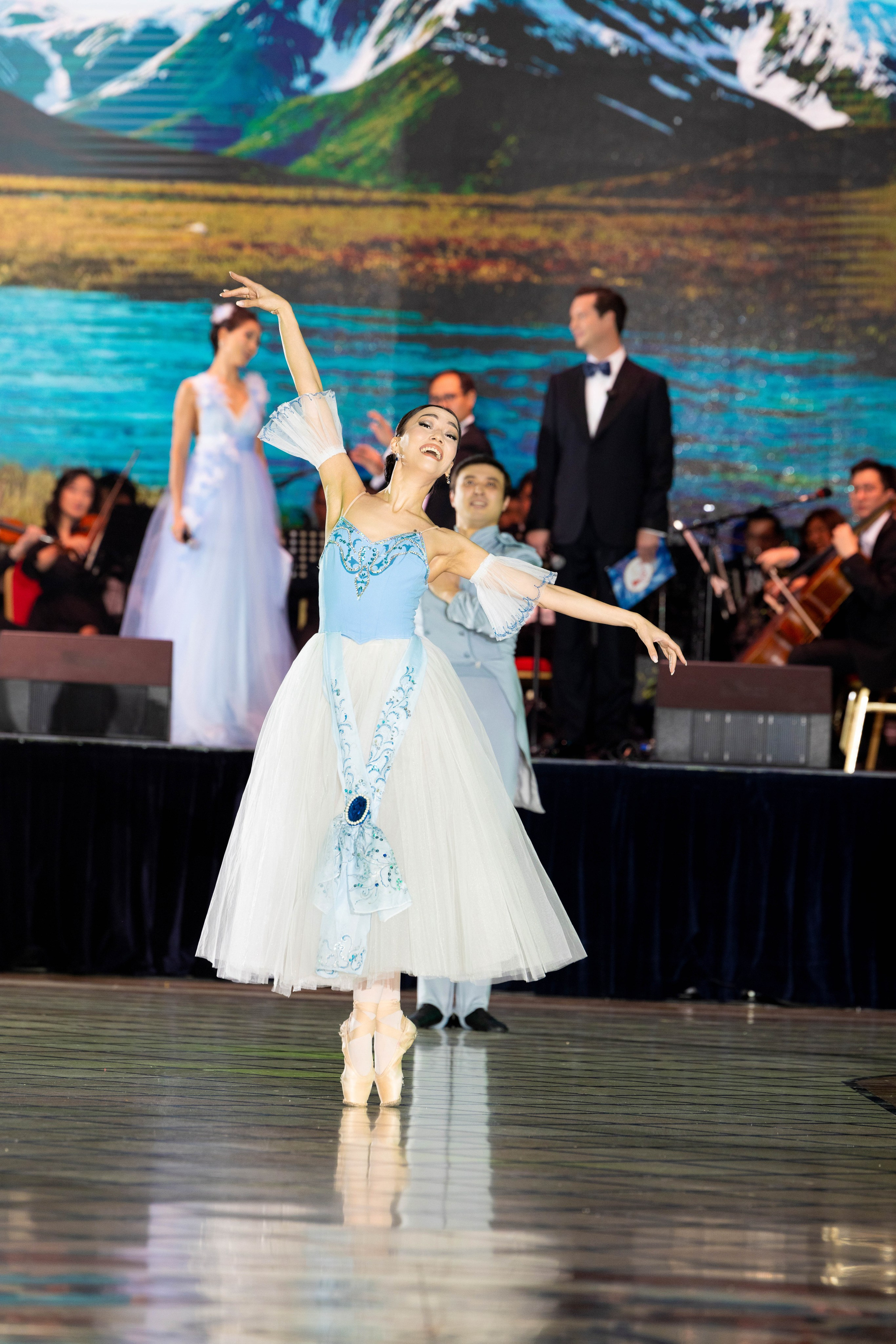 Viennese Ball. Кристина Шнайдер репортажный фотограф Алматы