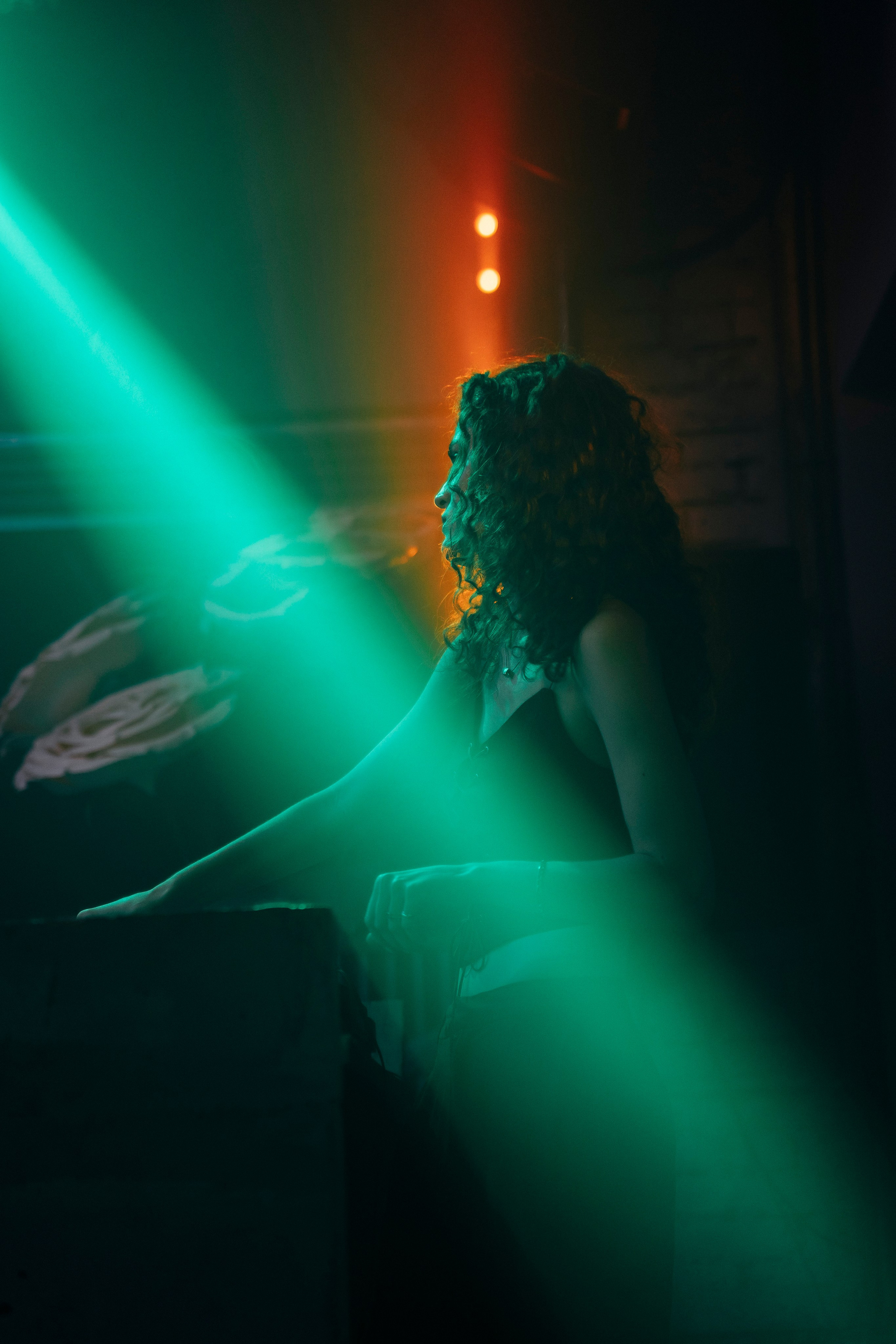 TONES. NIGHT VISION ФОТОГРАФЫ И ВИДЕОГРАФЫ СПБ