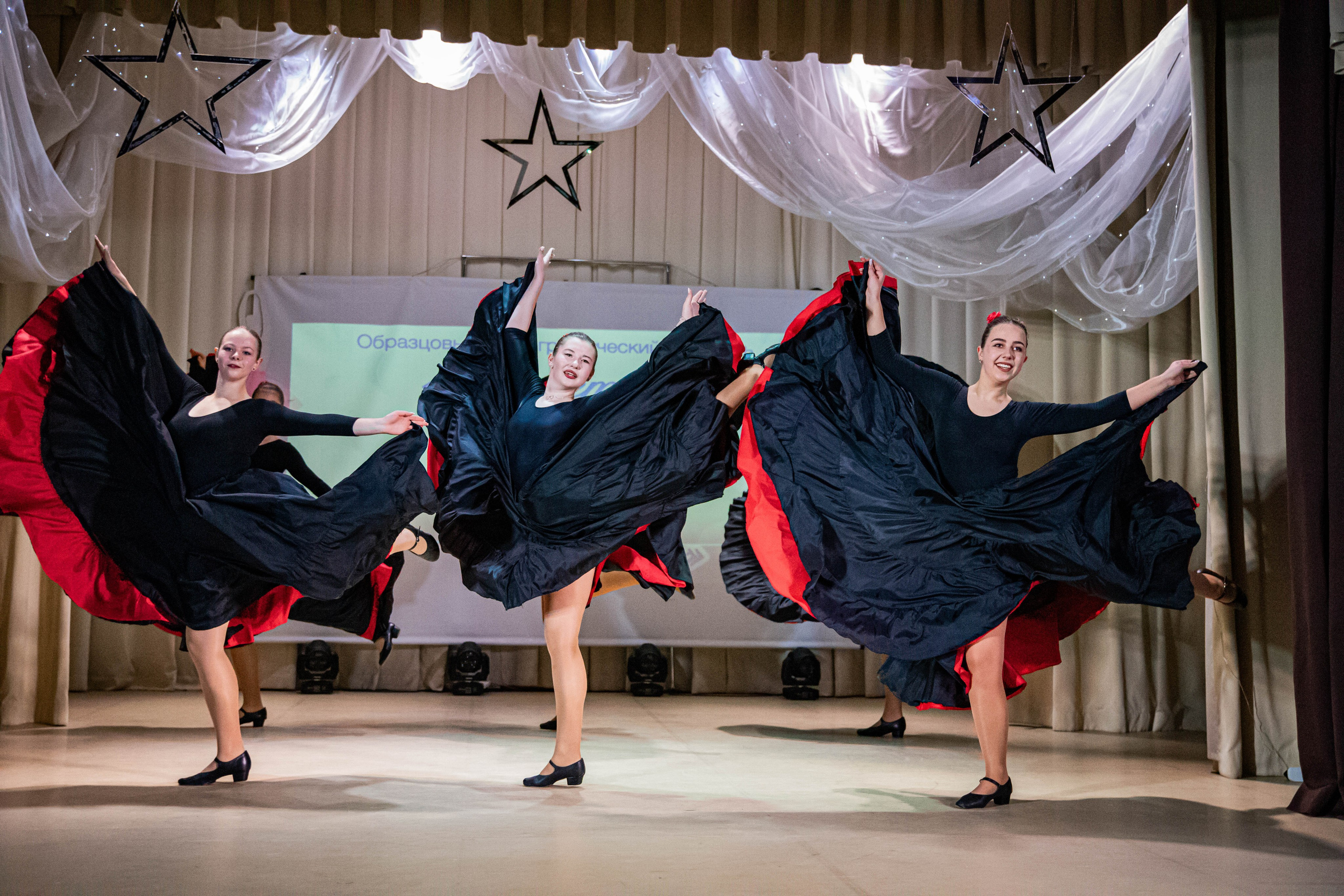 «Конфетти» Юбилейный концерт «Твори Добро». Фотограф Дарья Маташкова