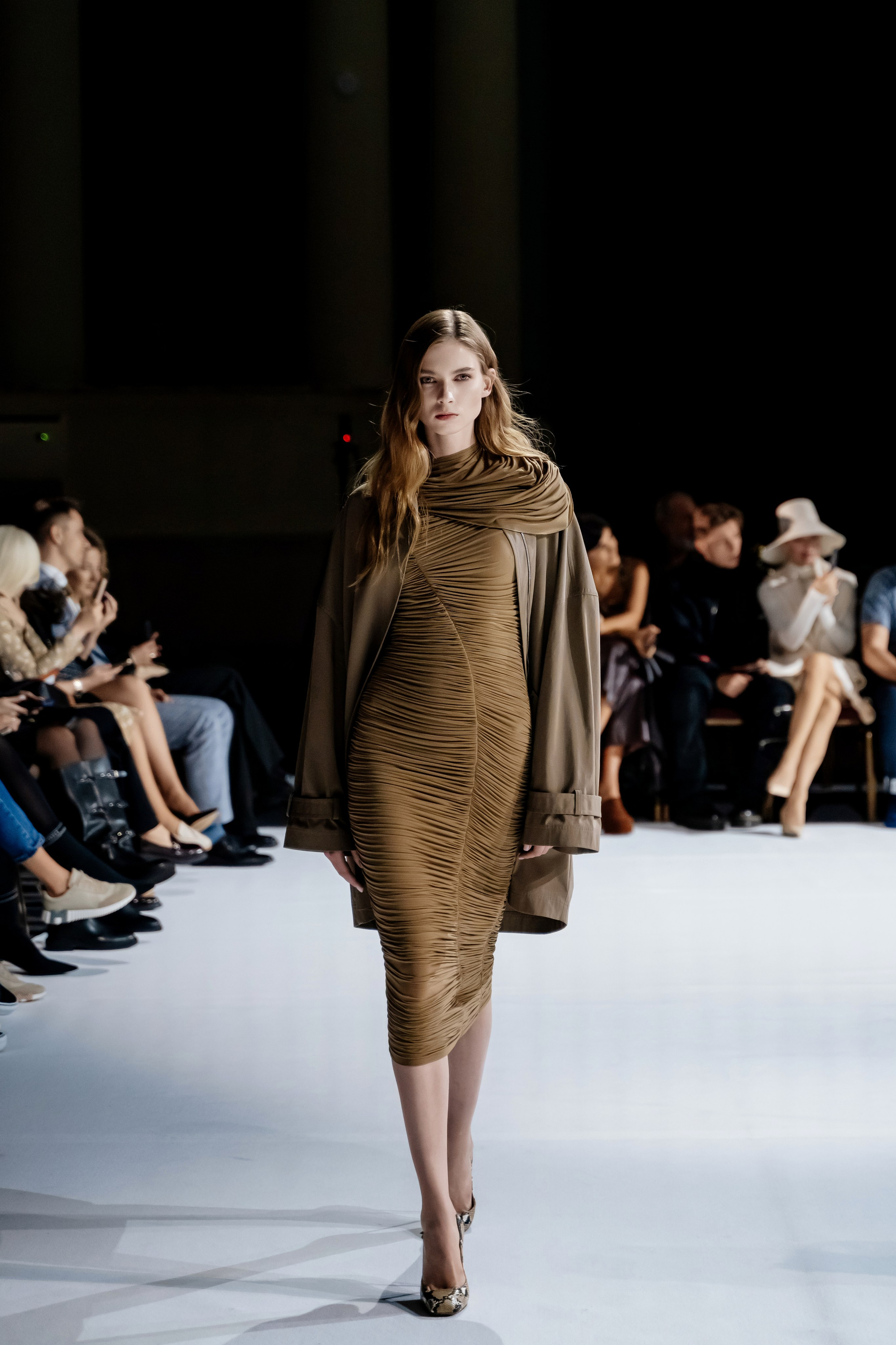 TSUM FASHION SHOW 2025. Свадебный и семейный фотограф в Сочи Никита Пищов