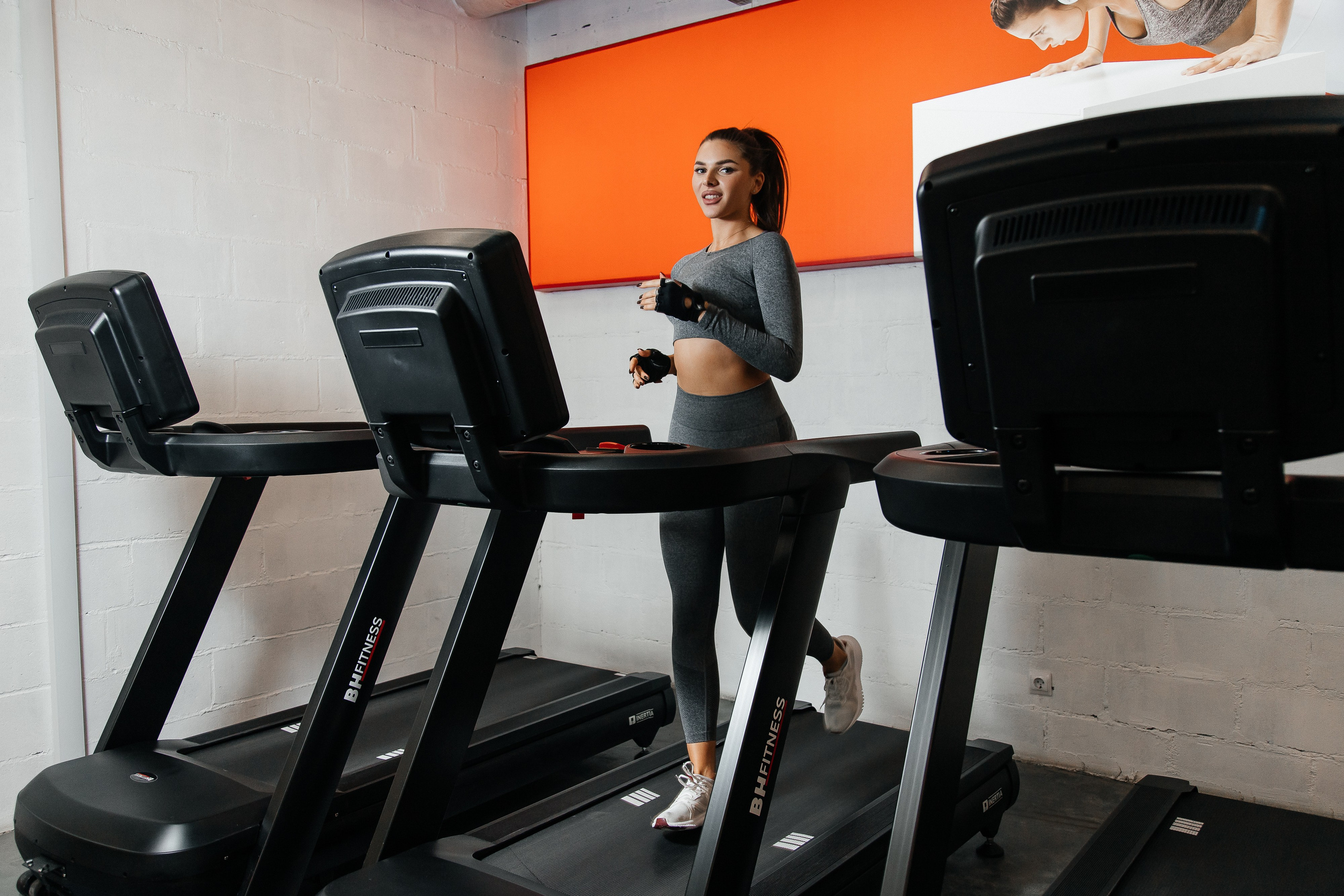 Тренажерный зал. Креативный и женский Фотограф Омске Наталья Лебедева