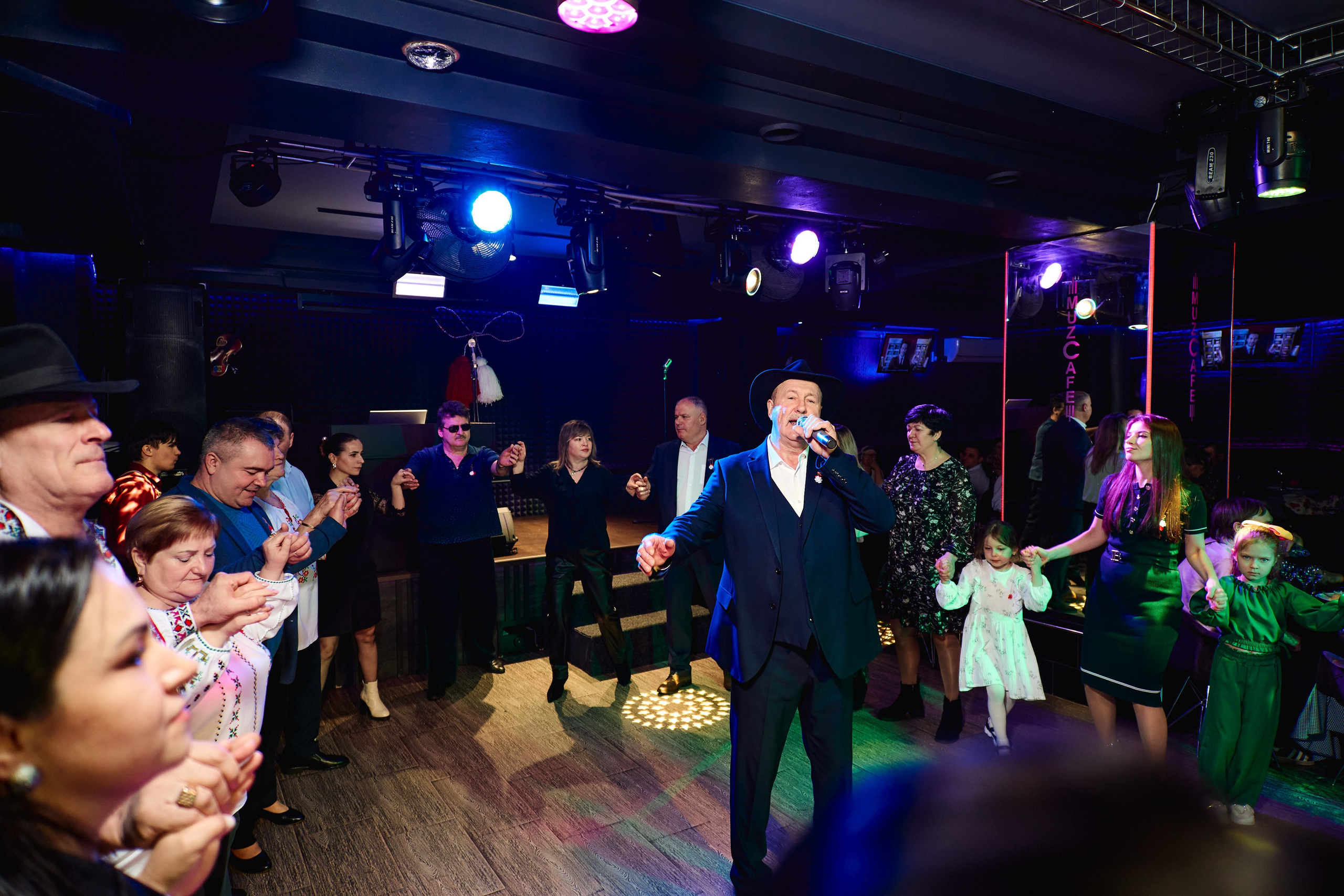 Дмитрий Страхов — репортажный фотограф Сургут. Дмитрий Страхов фотограф в Сургуте