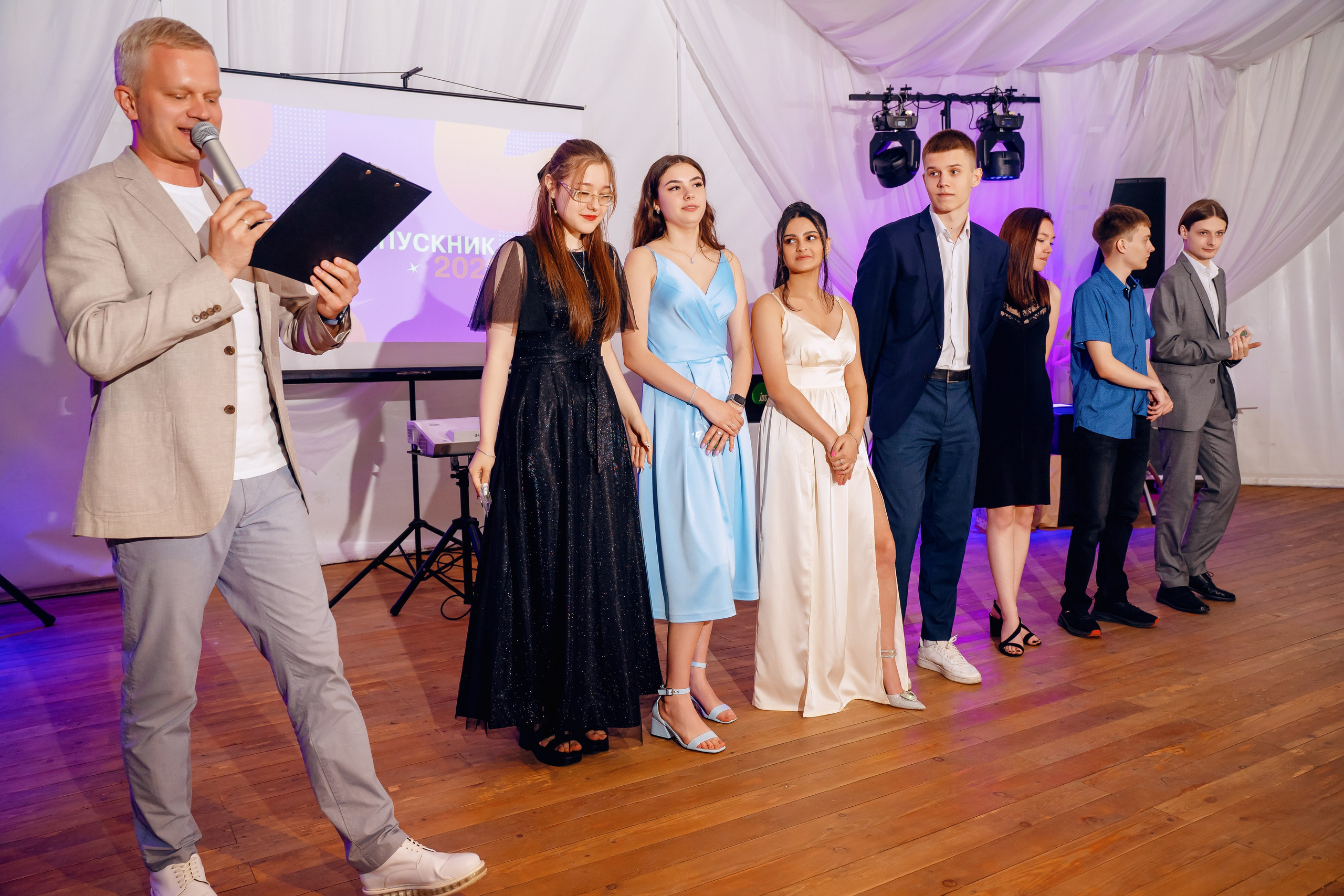 Выпускной 11 класс. Фотограф Ким Наталья в Красноярске