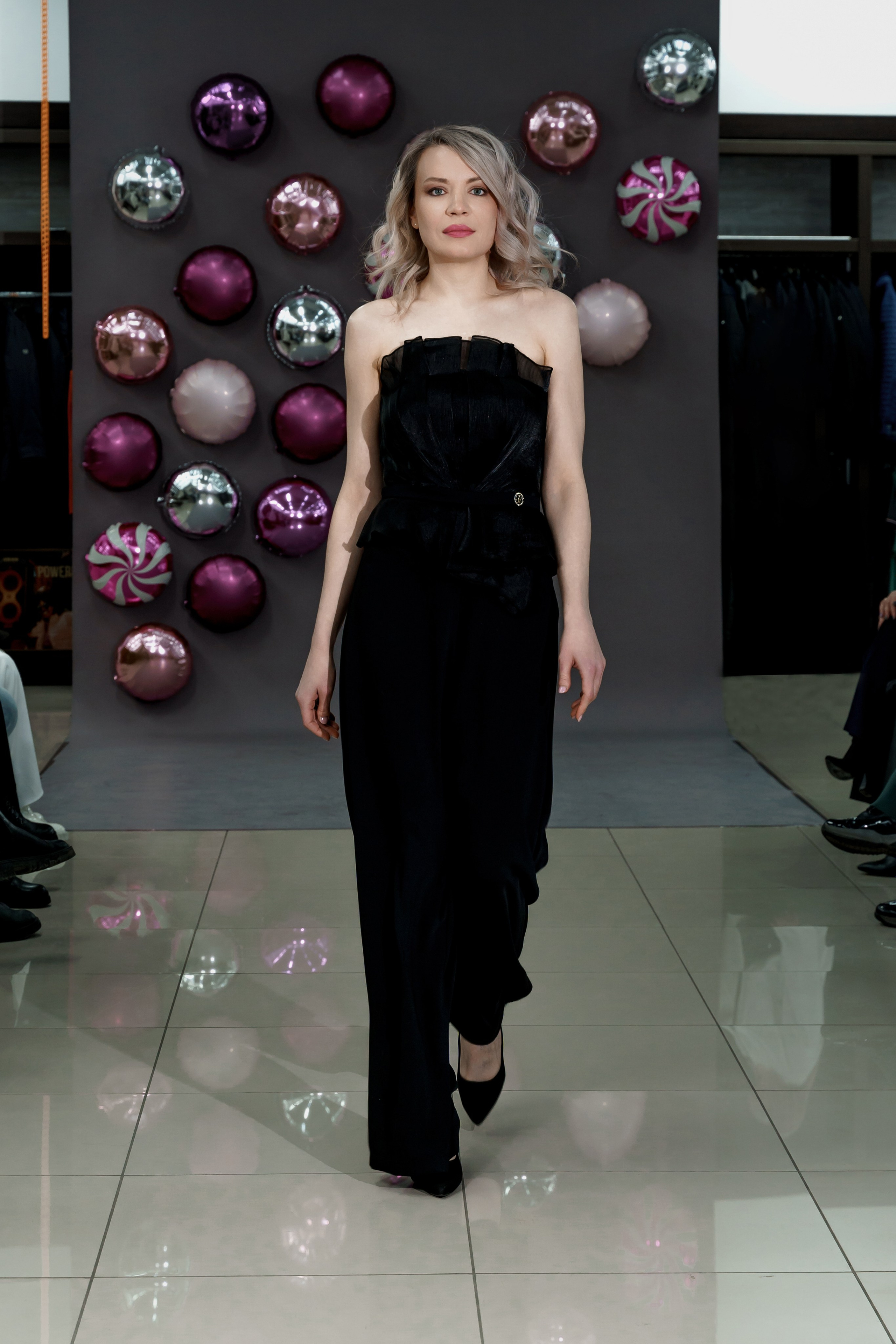 Фотосъемка показа мод для бренда. Фотограф Ким Наталья в Красноярске