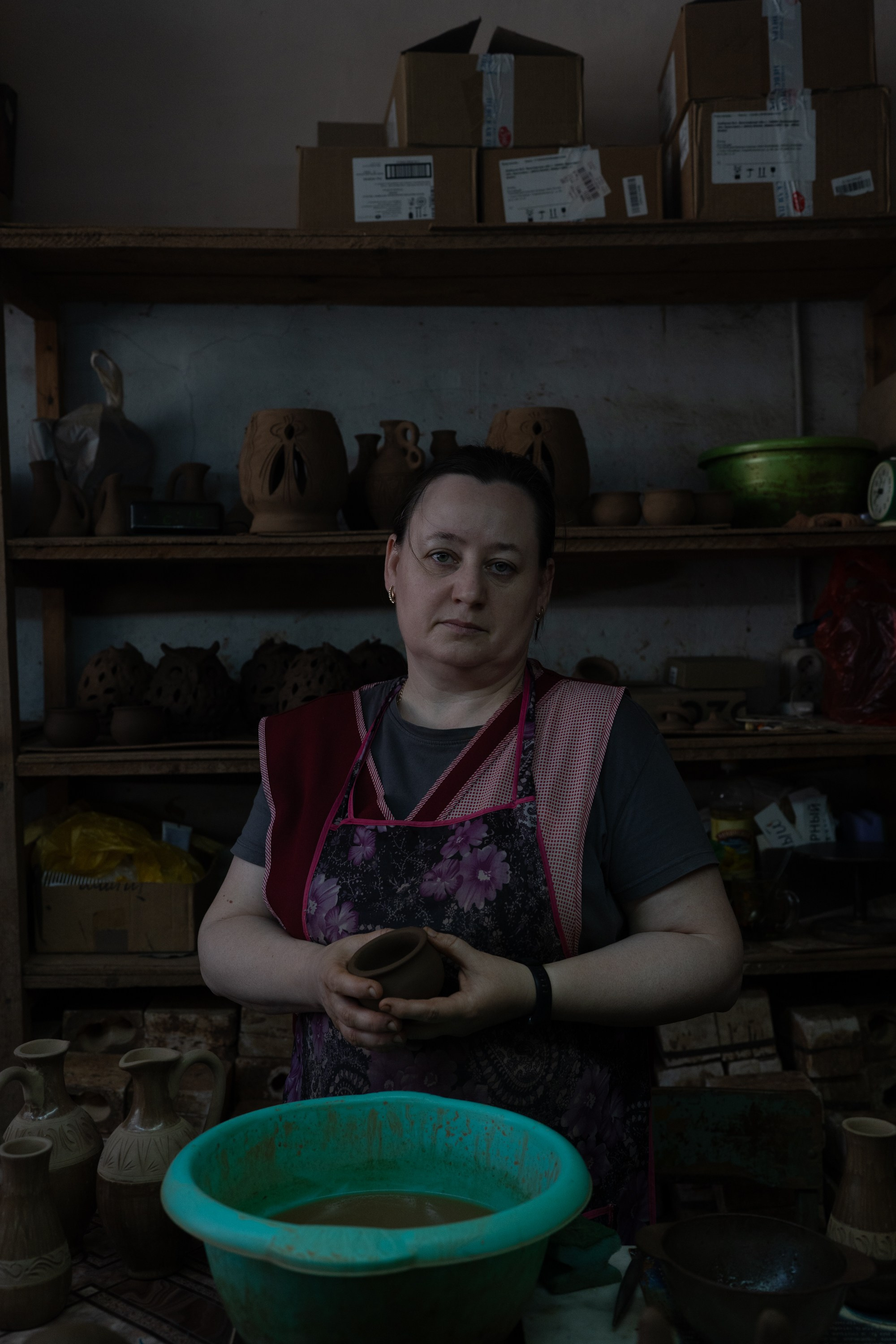 Clay and smoke. Liidia Dubinina. Documentary Photographer