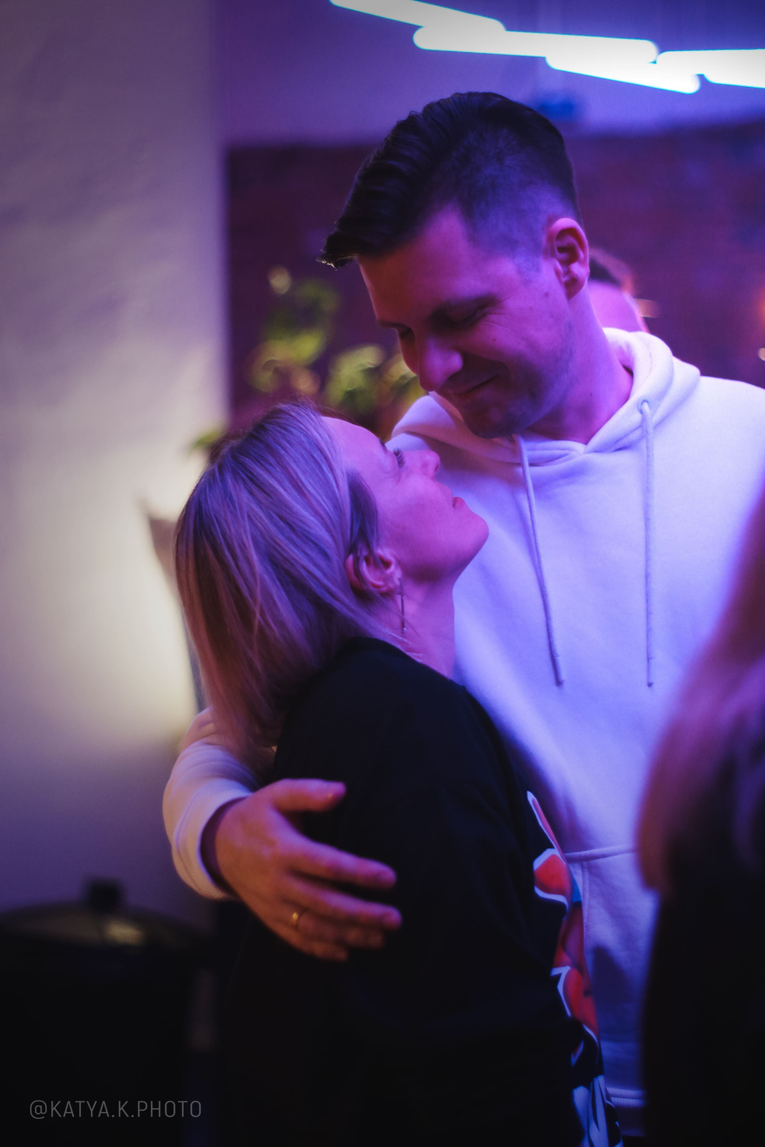 День рождения. Вечеринка в лофте. Катя Кудринская. Фотограф на мероприятие СПб. Семейный фотограф