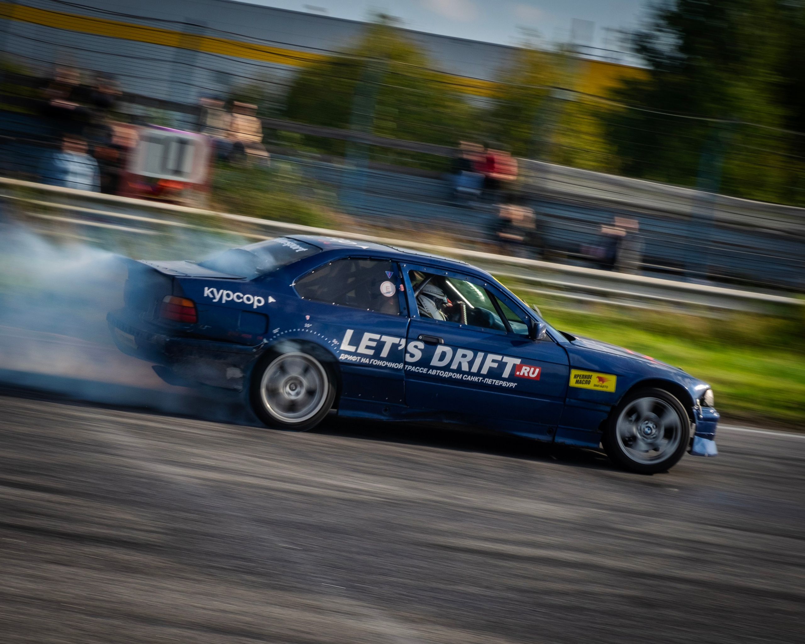 AUTODROM FEST 21.09.25. Автомобильные фотографии и рисунки в Санкт-Петербурги Пашков Дмитрий