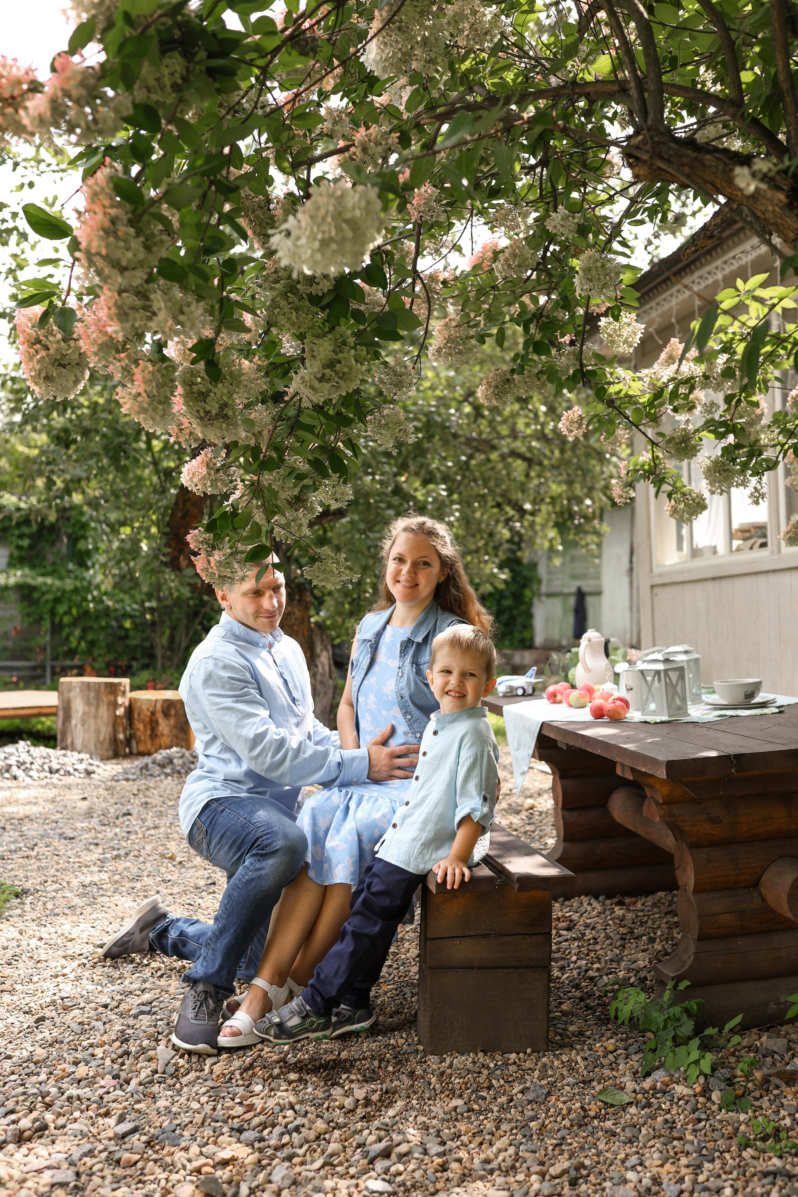 Фотосессия беременности в загородной студии Купавна. Фотограф в Железнодорожном и Балашихе