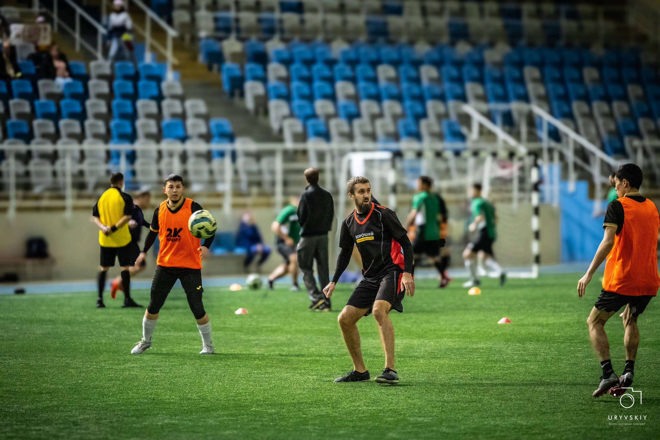 Командор футбол 29.11.2025. Игорь Урывский. Фотограф Красноярск