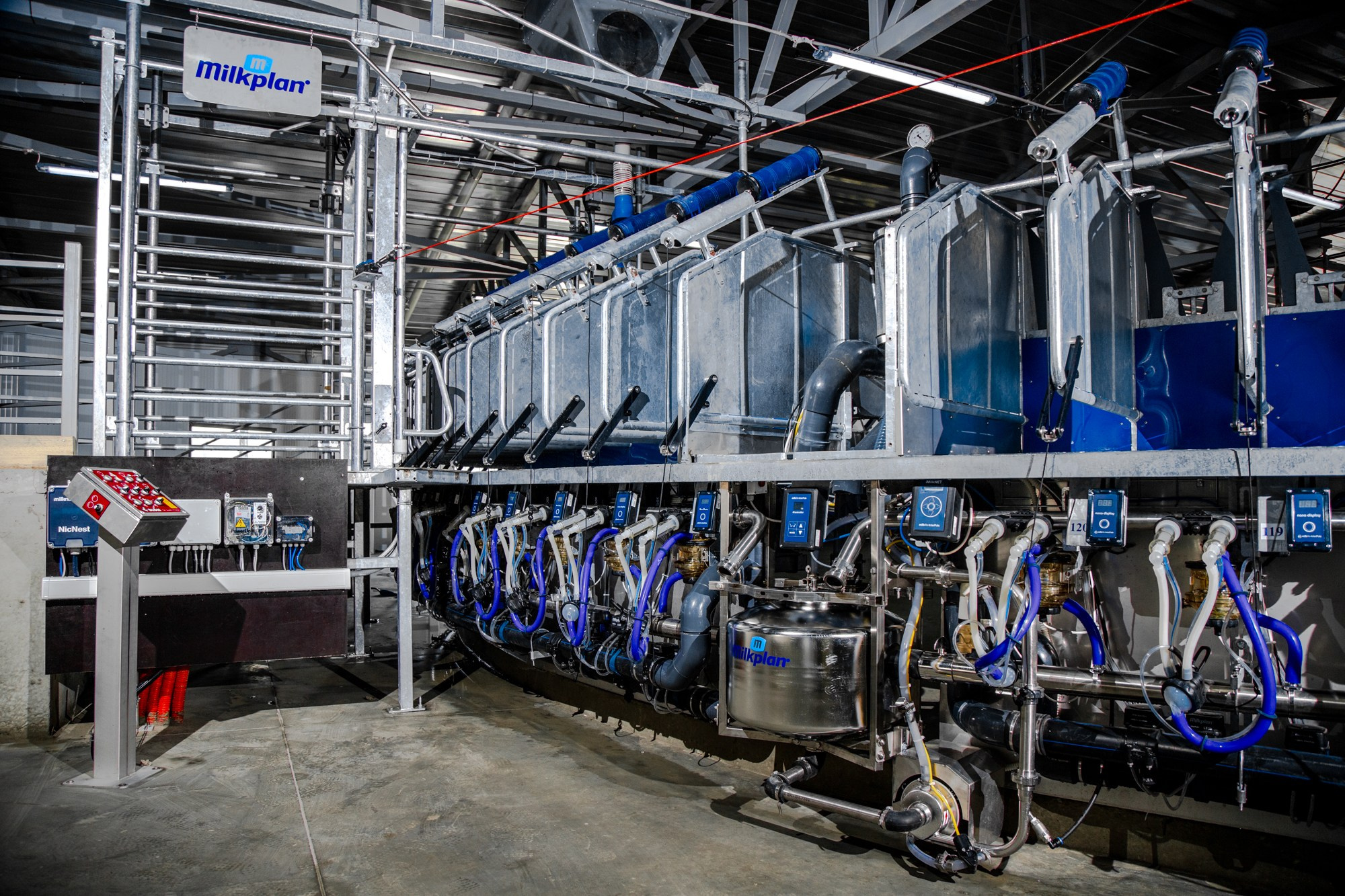 Съёмка для фирмы «Биотон». Репортажный, промышленный и маркетплейс-фотограф Дмитрий Чернат