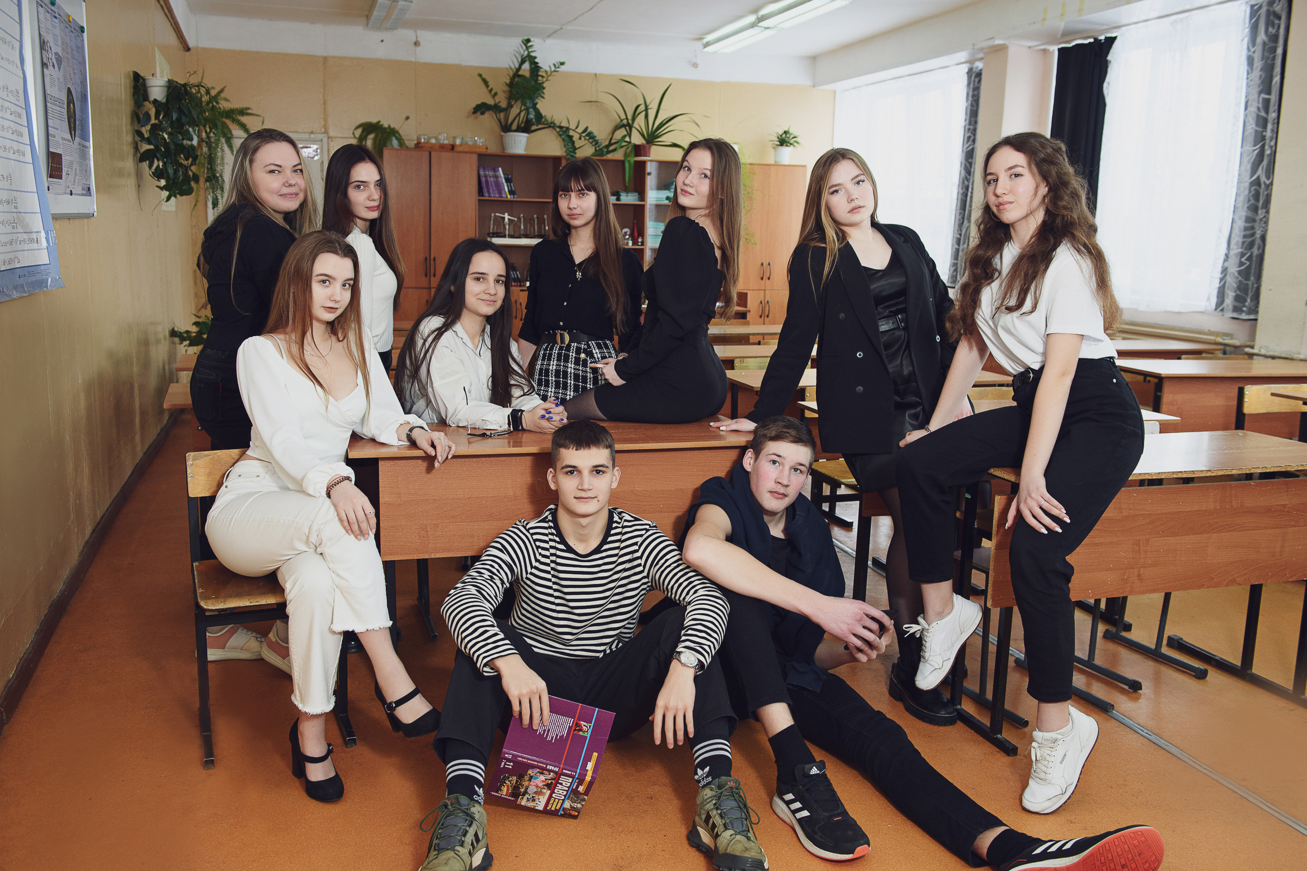 Выпускные альбомы Череповец. Выпускные альбомы для школьников в Череповце