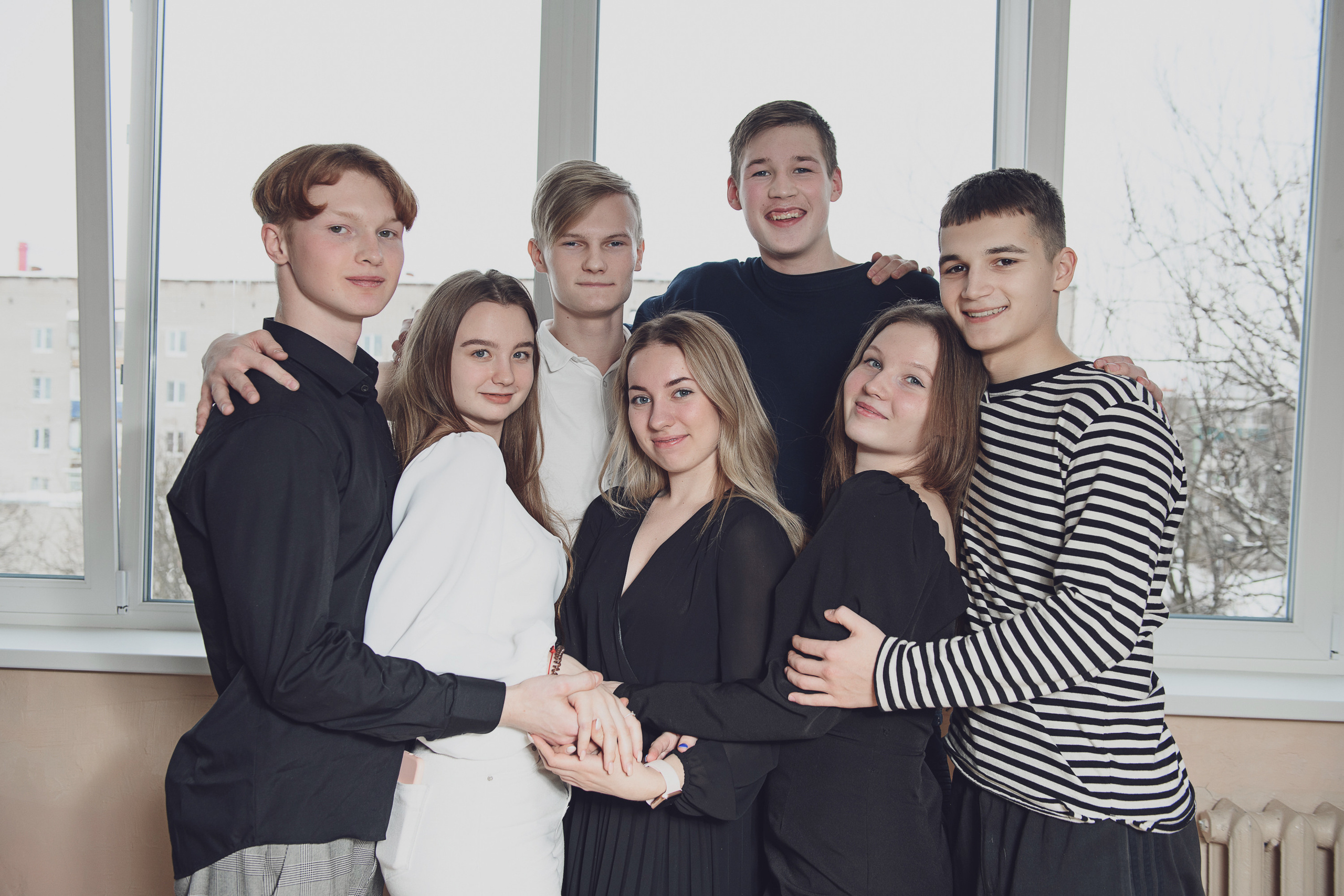 Выпускные альбомы Череповец. Выпускные альбомы для школьников в Череповце