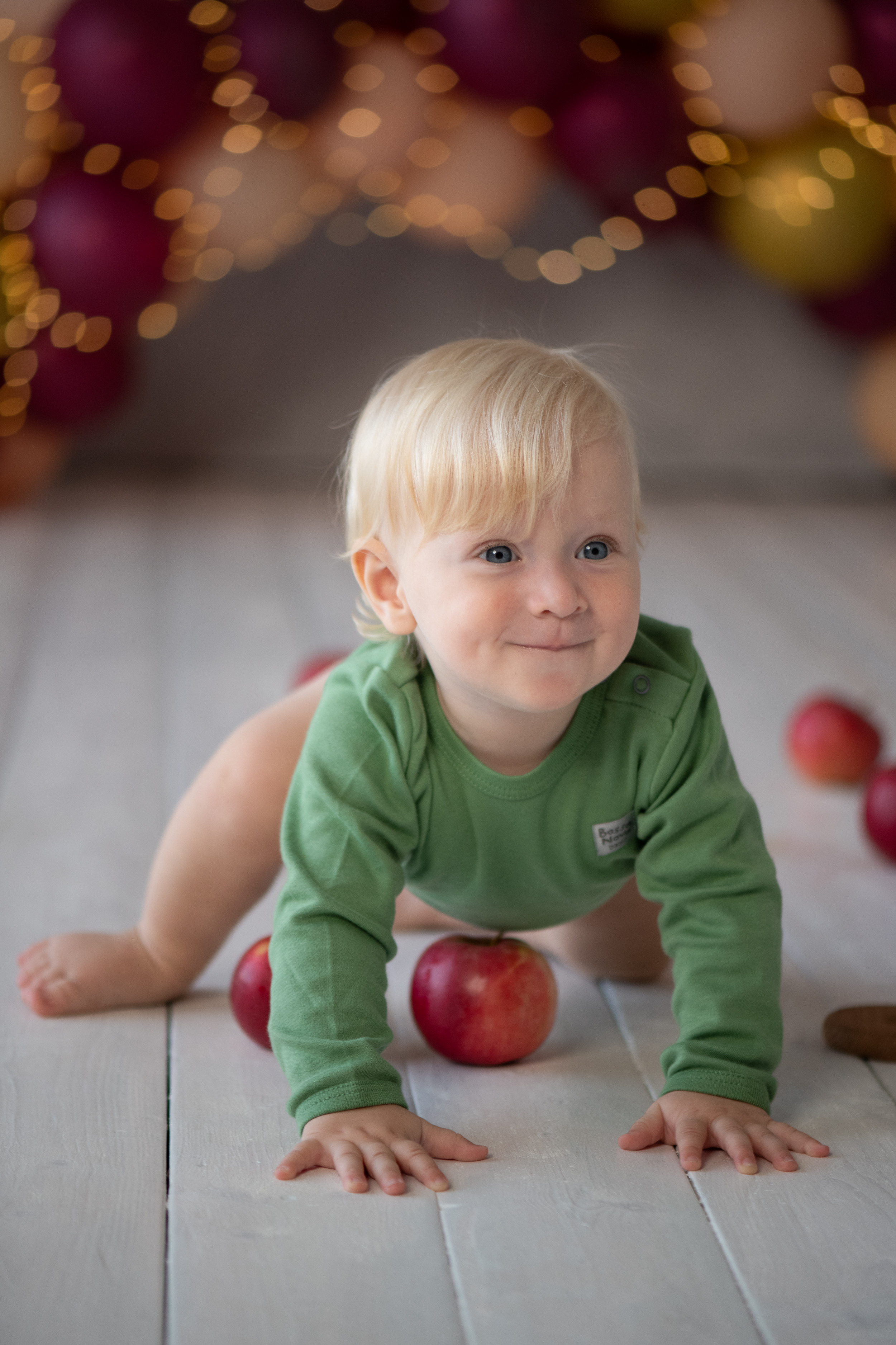 Фотосессия посвященная Яблочному Спасу. Выпускные альбомы для школьников в Череповце