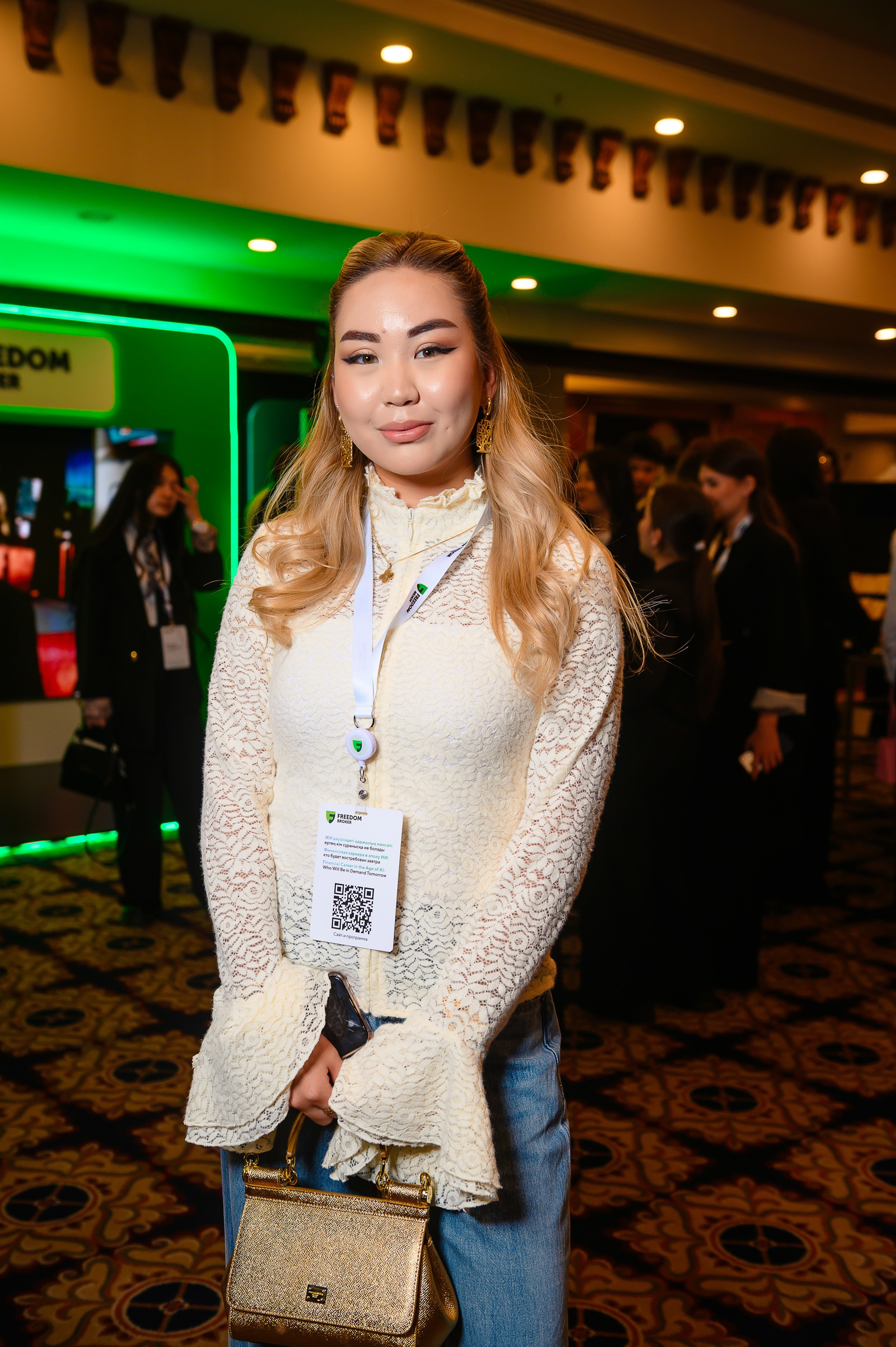 Финансовая карьера в эпоху ИИ. Freedom holding corp. Интерьерный и репортажный фотограф в Алматы