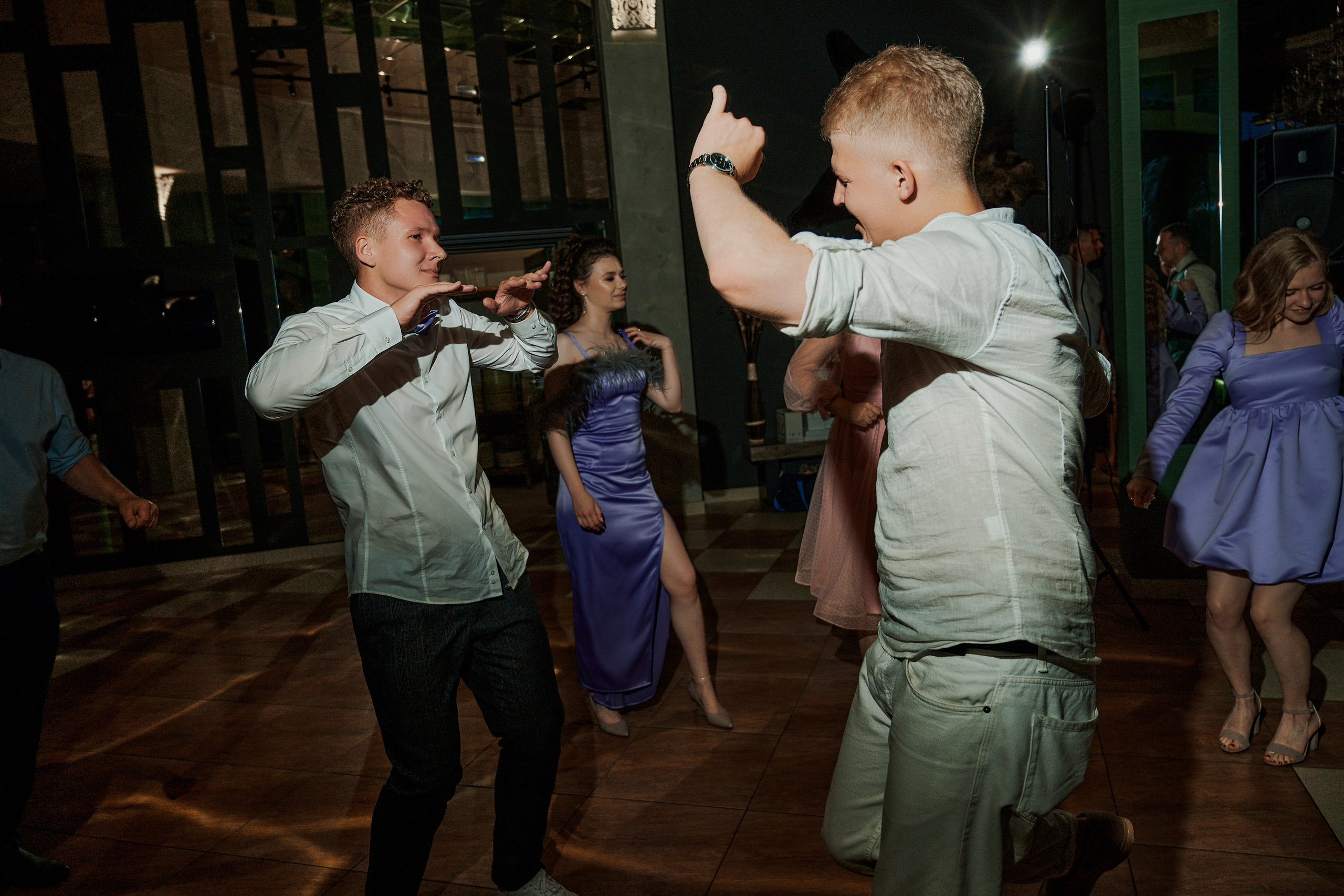 Олег и Лиза. Фото-видеосъемка свадеб Venson Films