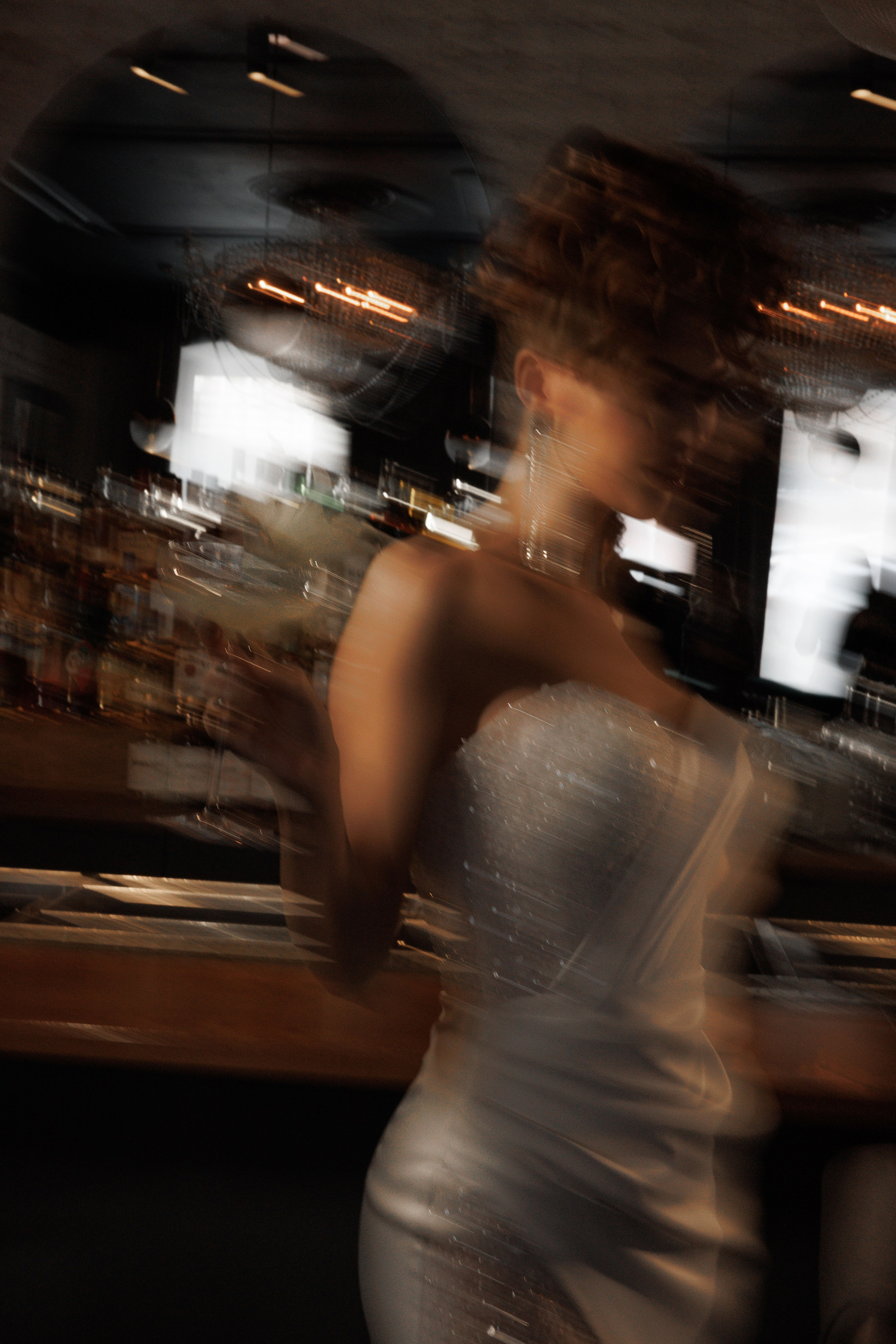 Свадебная серия в баре. Свадебный и семейный фотограф  во Владивостоке Ольга Украинец