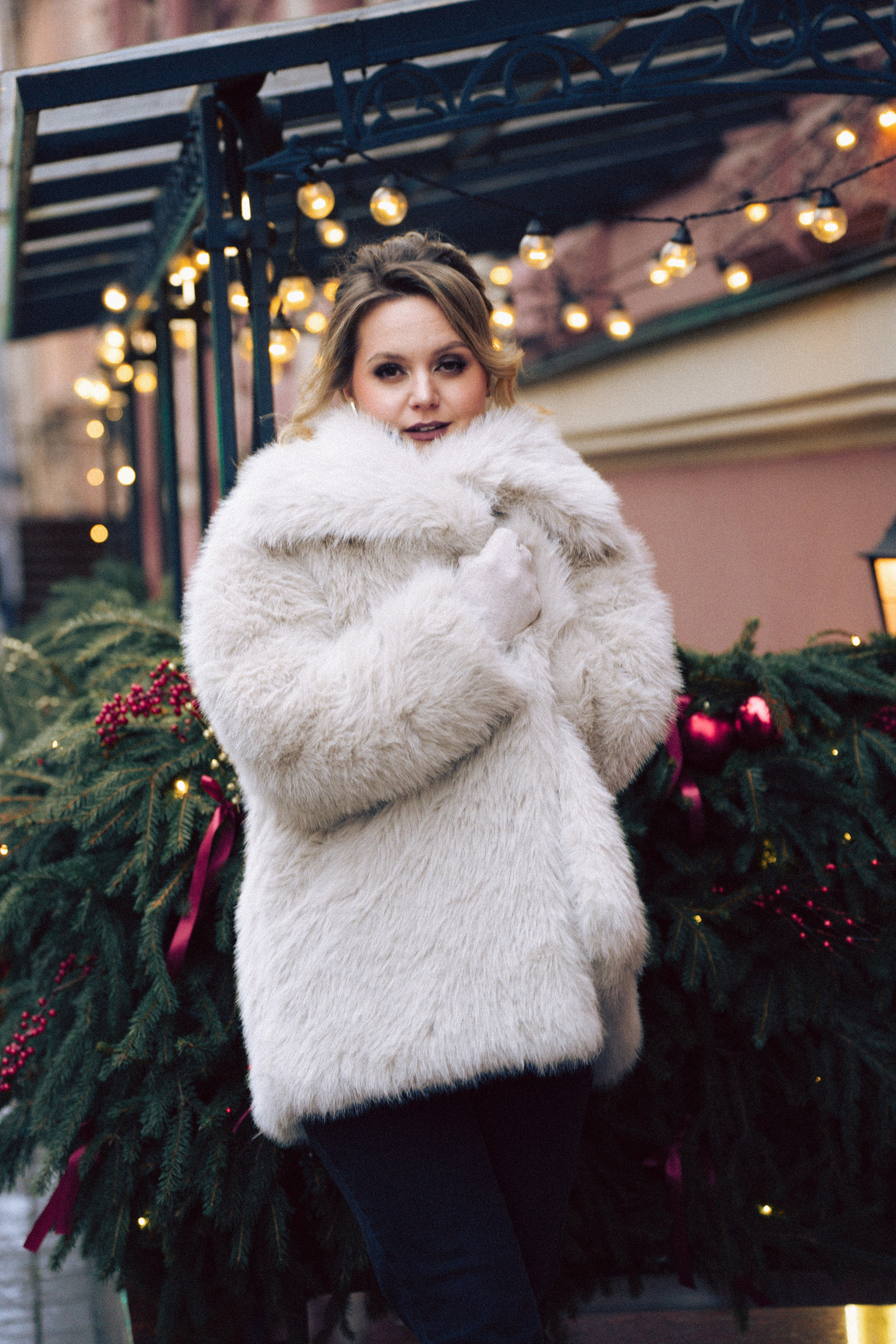 НОВОГОДНЯЯ ФОТОСЕСИИЯ В СТУДИИ ДЛЯ ДЕВУШКИ И ПРОГУЛКА ПО ЧЕРНЫШЕВСКОЙ. Профессиональный фотограф, Санкт-Петербург — Виктория Богомолова