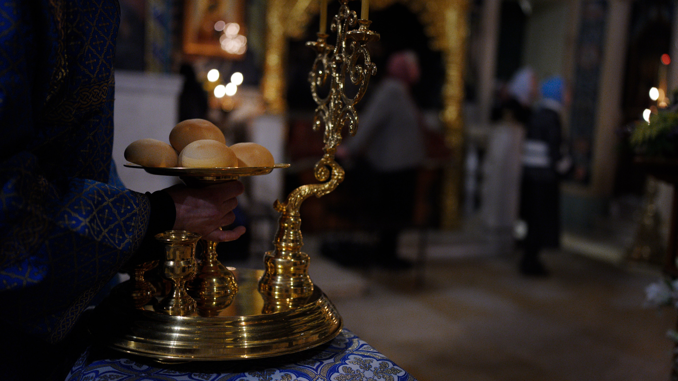 БОГОСЛУЖЕНИЯ. Фотограф Елена Лунева