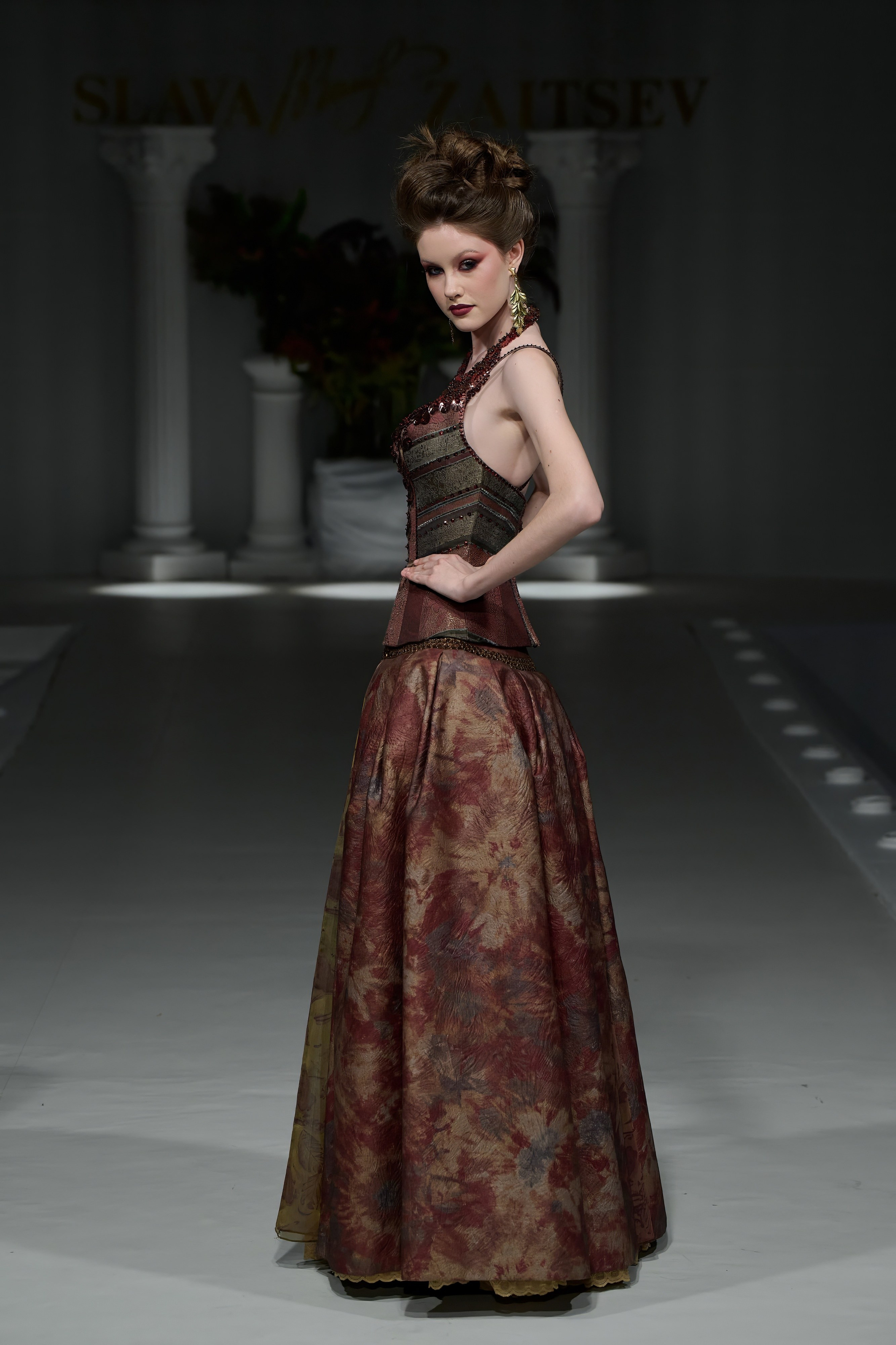 Slava&Yegor Zaitsevs. Показ-спектакль «Воспоминание». 21 июня 2025. Дима Бабушкин. Фотограф. Подиум. Репортаж. Творчество. Дорого