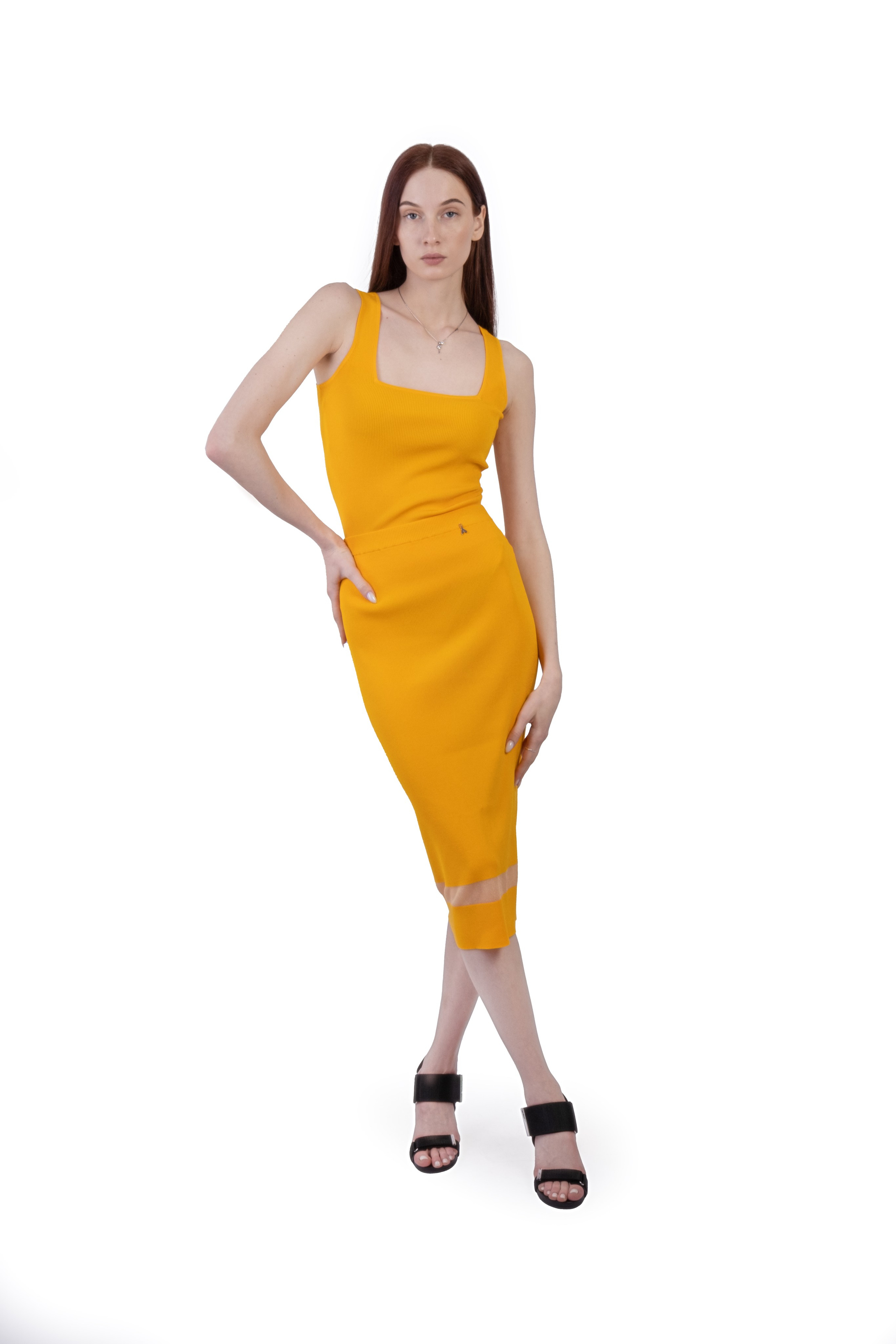 Предметная съёмка для маркетплейсов | Платья. Предметный фотограф в Симферополе Антон Катунин