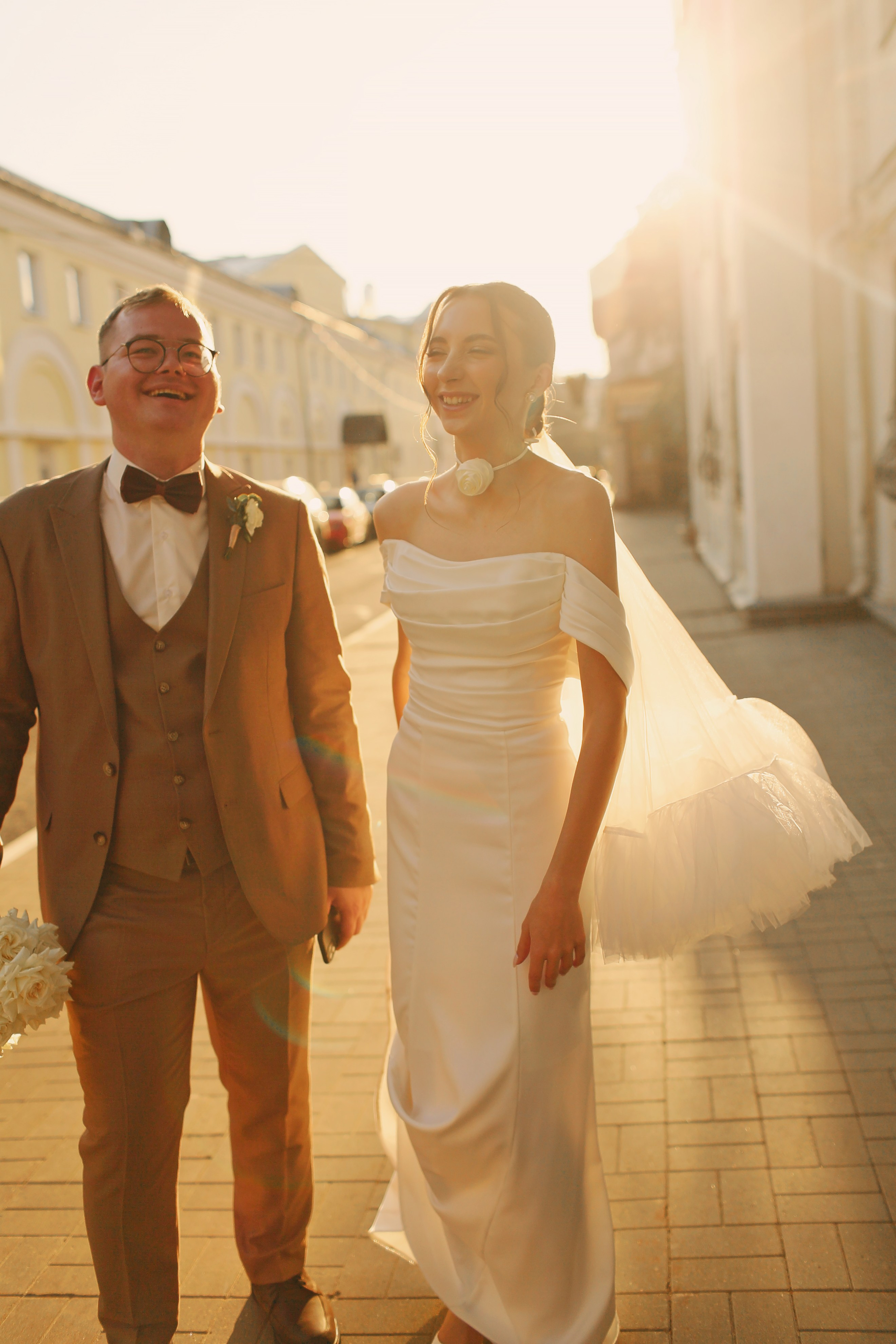 Свадебная осенняя фотосессия Ивана и Лидии в городе. Свадебный и репортажный фотограф в Ярославле и Санкт-Петербурге Роман Микрюков