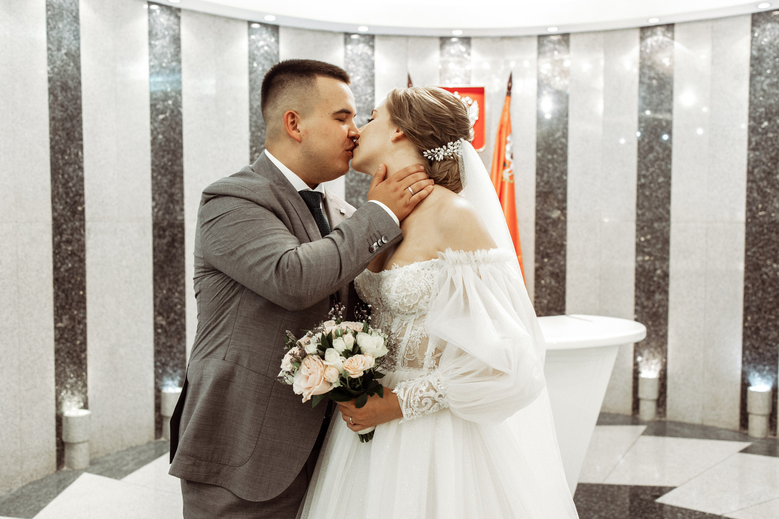 Мытищинский отдел ЗАГС. Свадебный фотограф Маргарита Глумскова