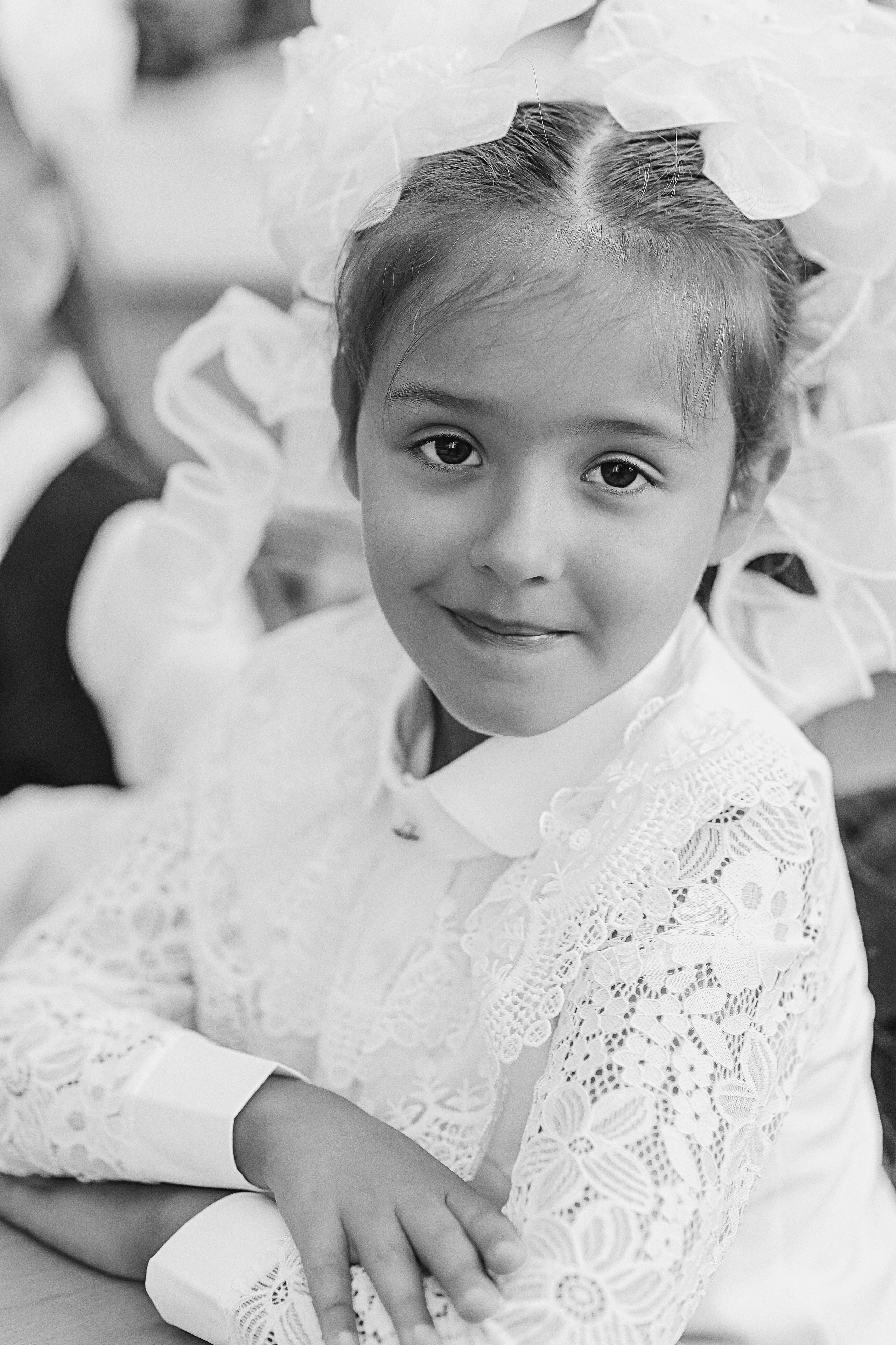 1 сентября линейка+кл час+портреты. Семейный фотограф Тюмень, фотограф на роды Салмина Мария