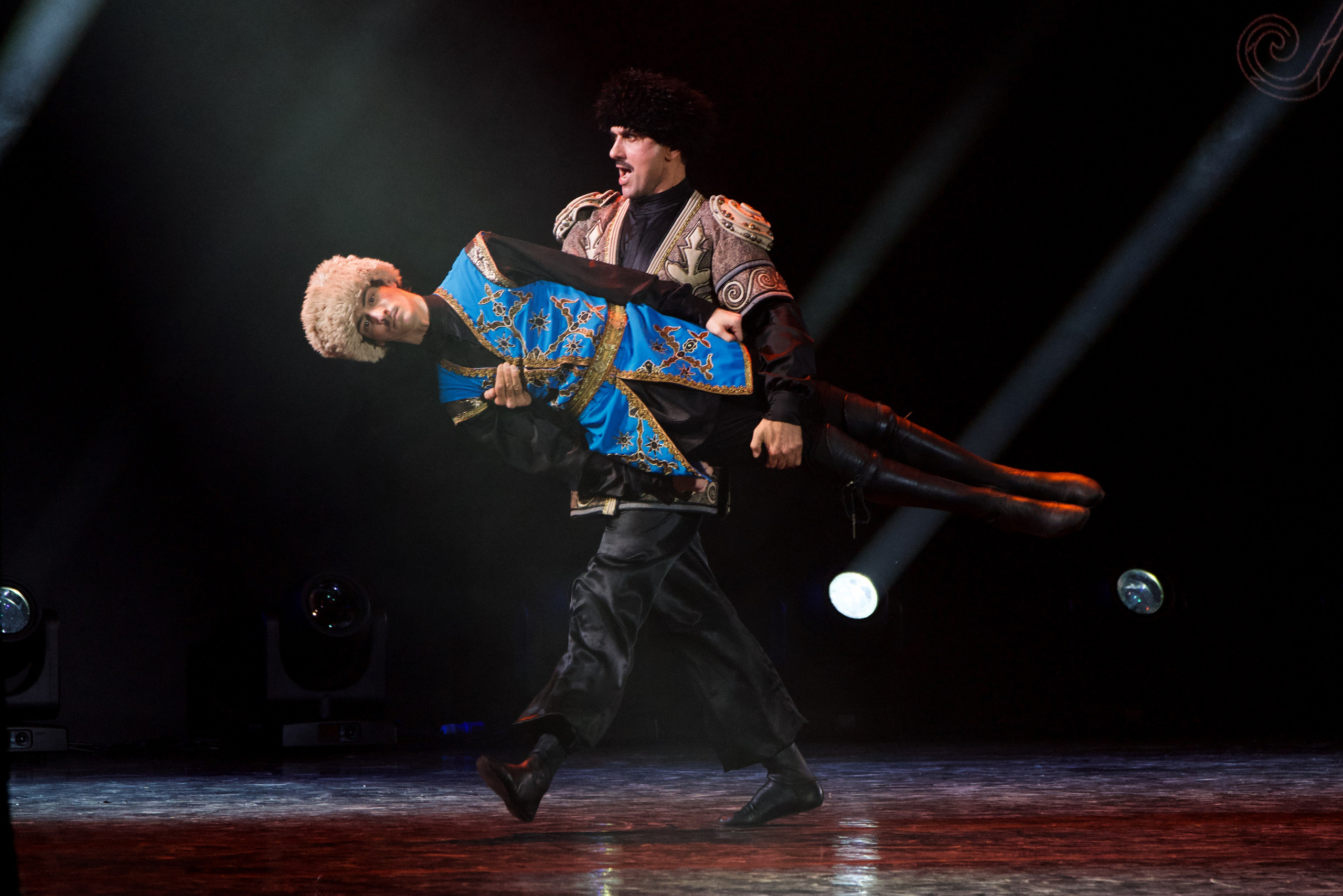 Ансамбль «Лезгинка». Фотограф Николай Костюк