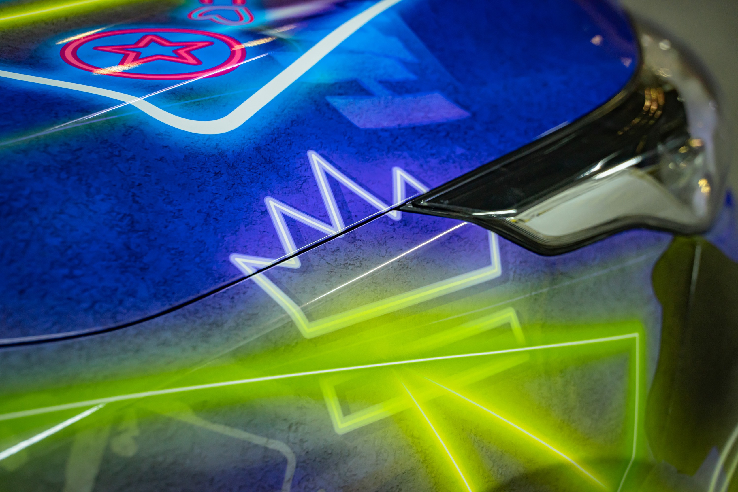 Винилография на KIA Ceed SW. Студия дизайна и оклейки авто Barmaley Design