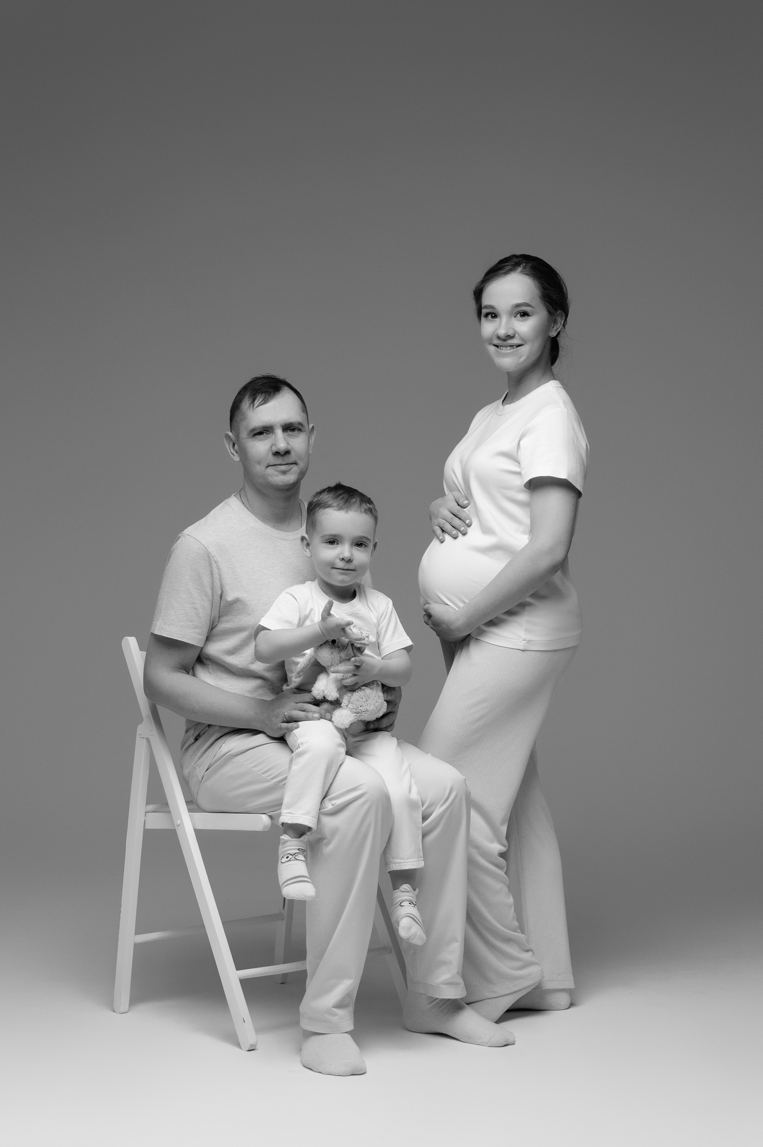 Светлана с семьёй. Фотограф беременности в Екатеринбурге Илона Филатьева