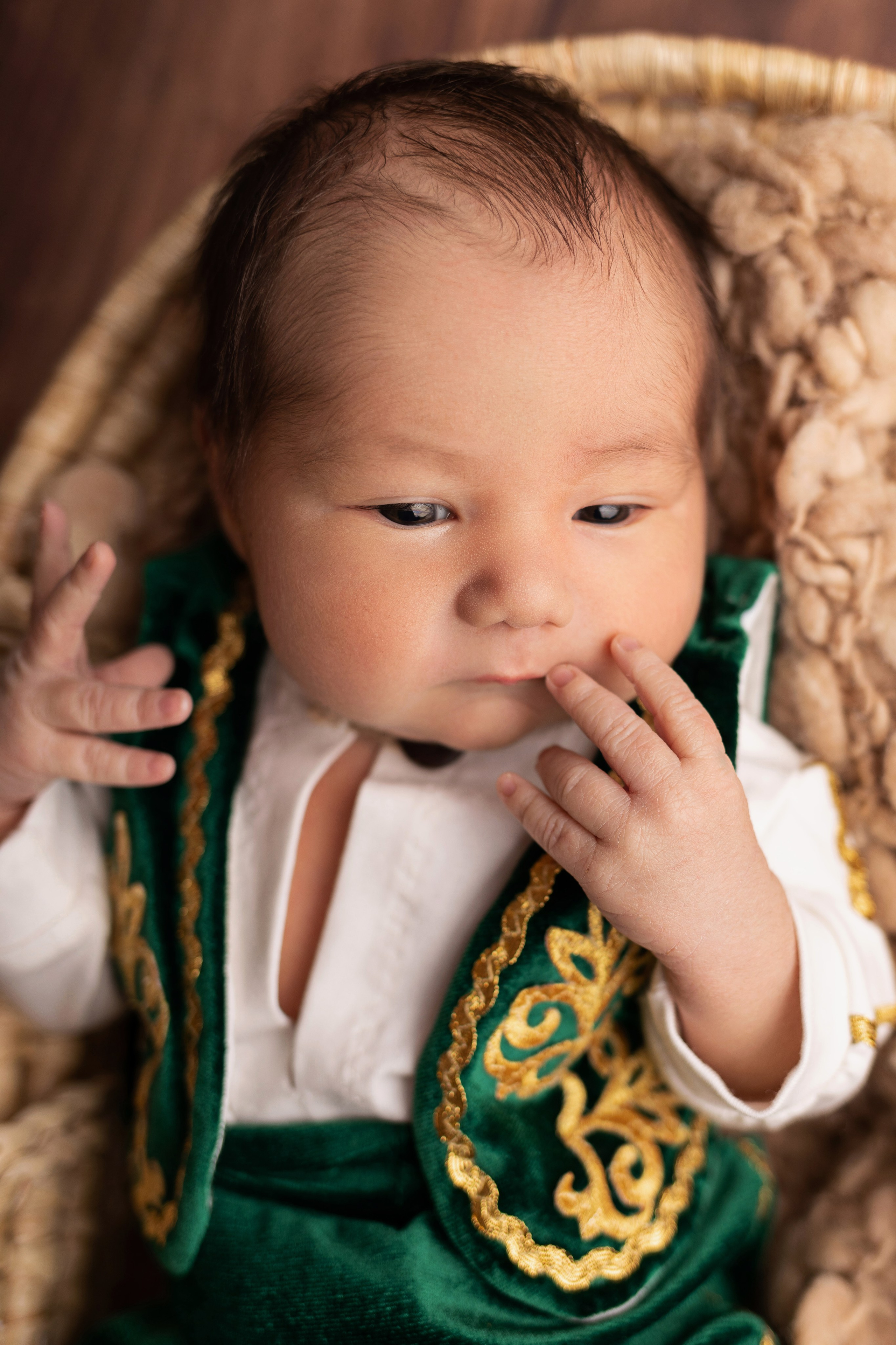 Классическая фотосессия малыша. Фотограф новорожденных малышей в Омске и Омской области Эльвира Камаева