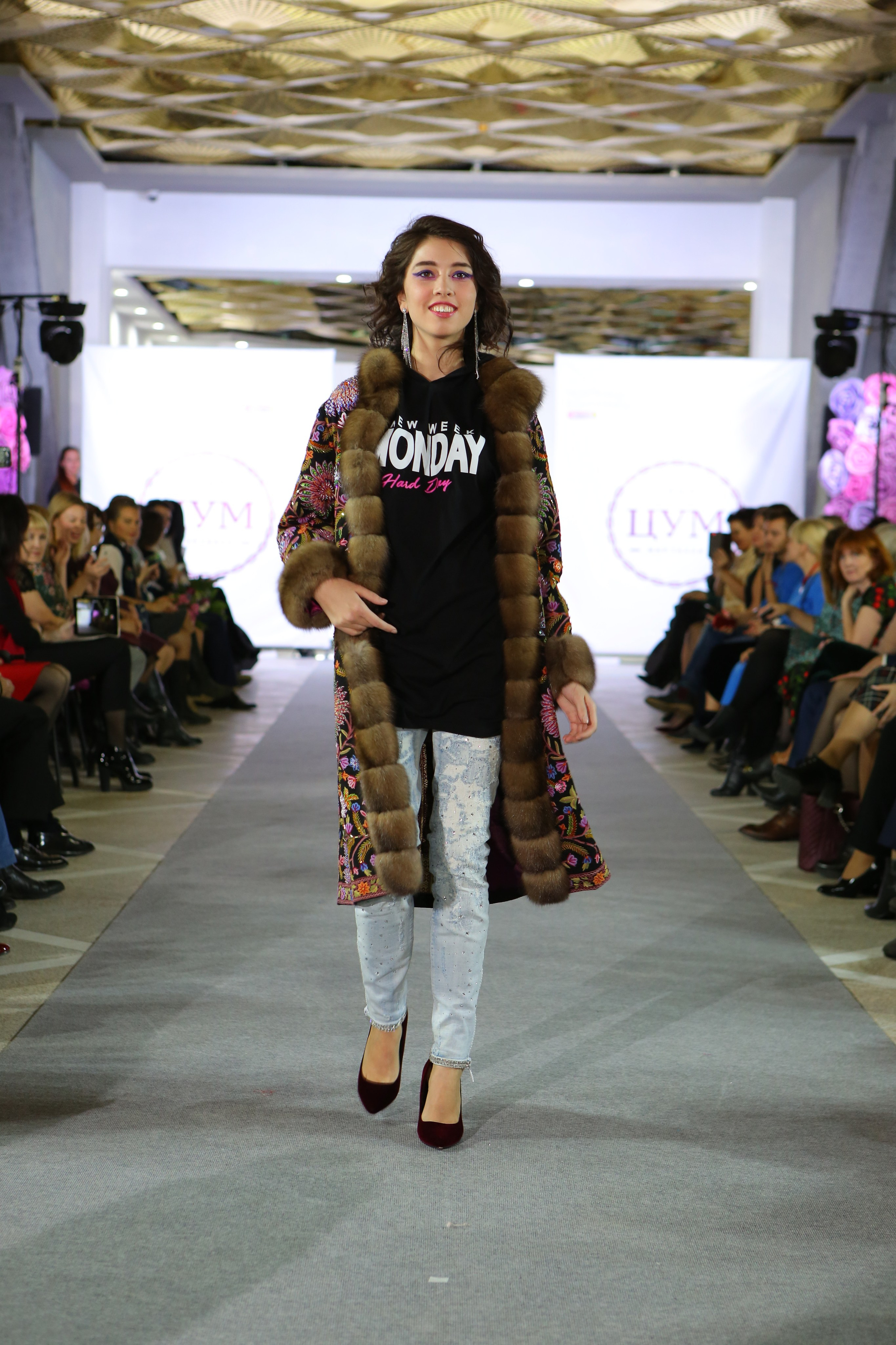 Неделя высокой моды с Викой Цыгановой. Главная