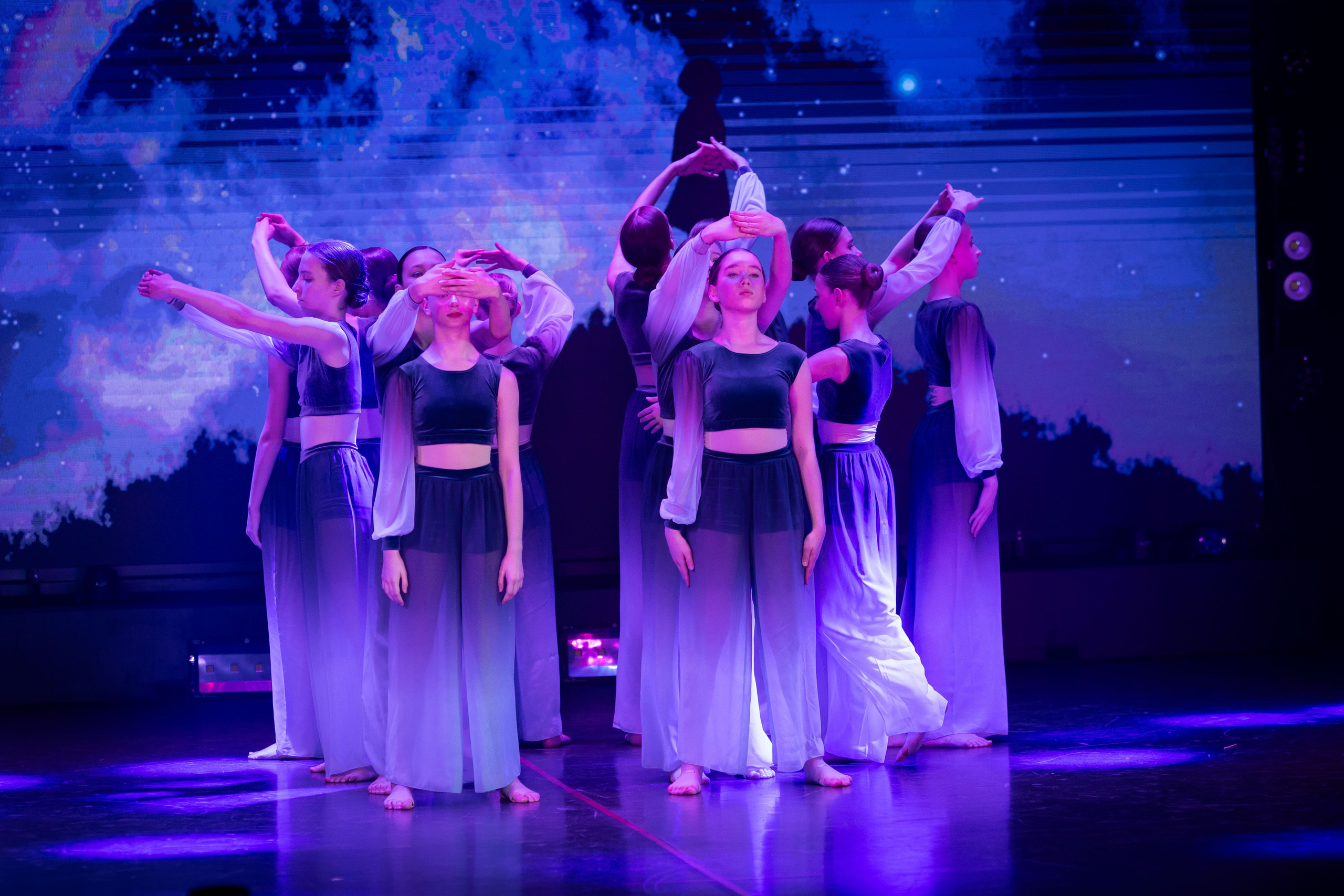 Дк Воровского отчетный концерт. Семейный и детский фотограф Анна Петракова