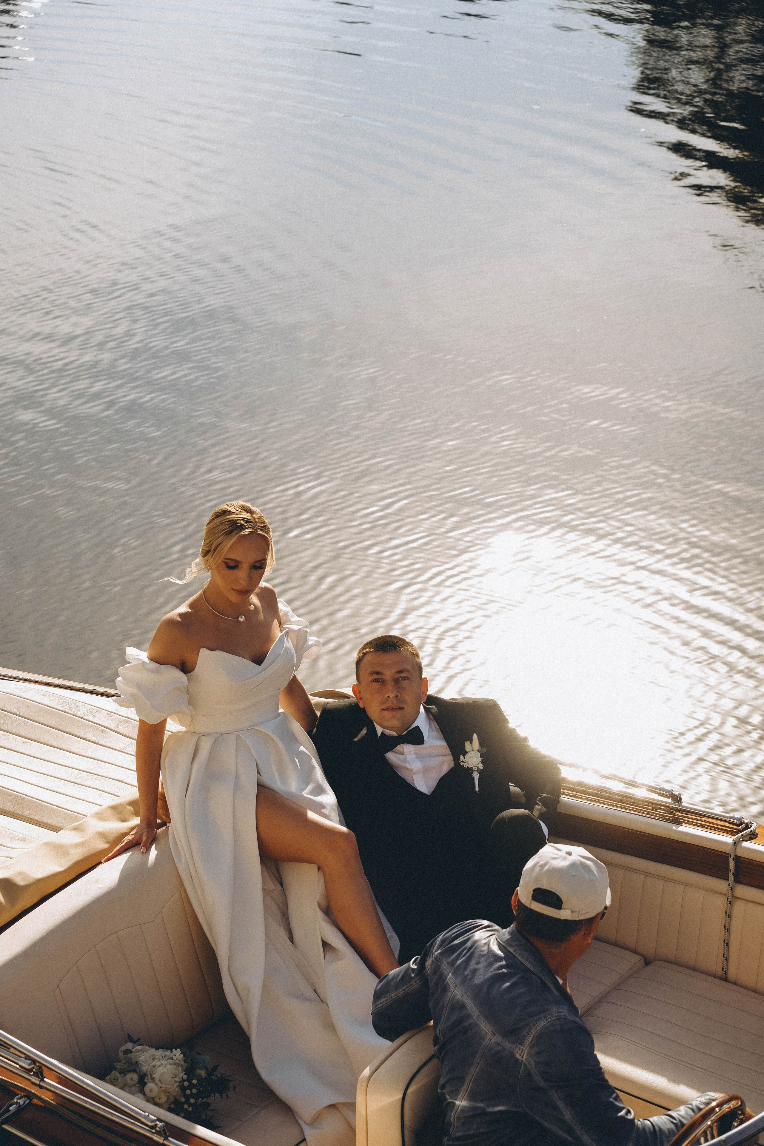 СВАДЕБГНАЯ ПРОГУЛКА ПО КАНАЛ САНКТ-ПЕТЕРБУРГА НА КАТЕРЕ. Профессиональный фотограф, Санкт-Петербург — Виктория Богомолова