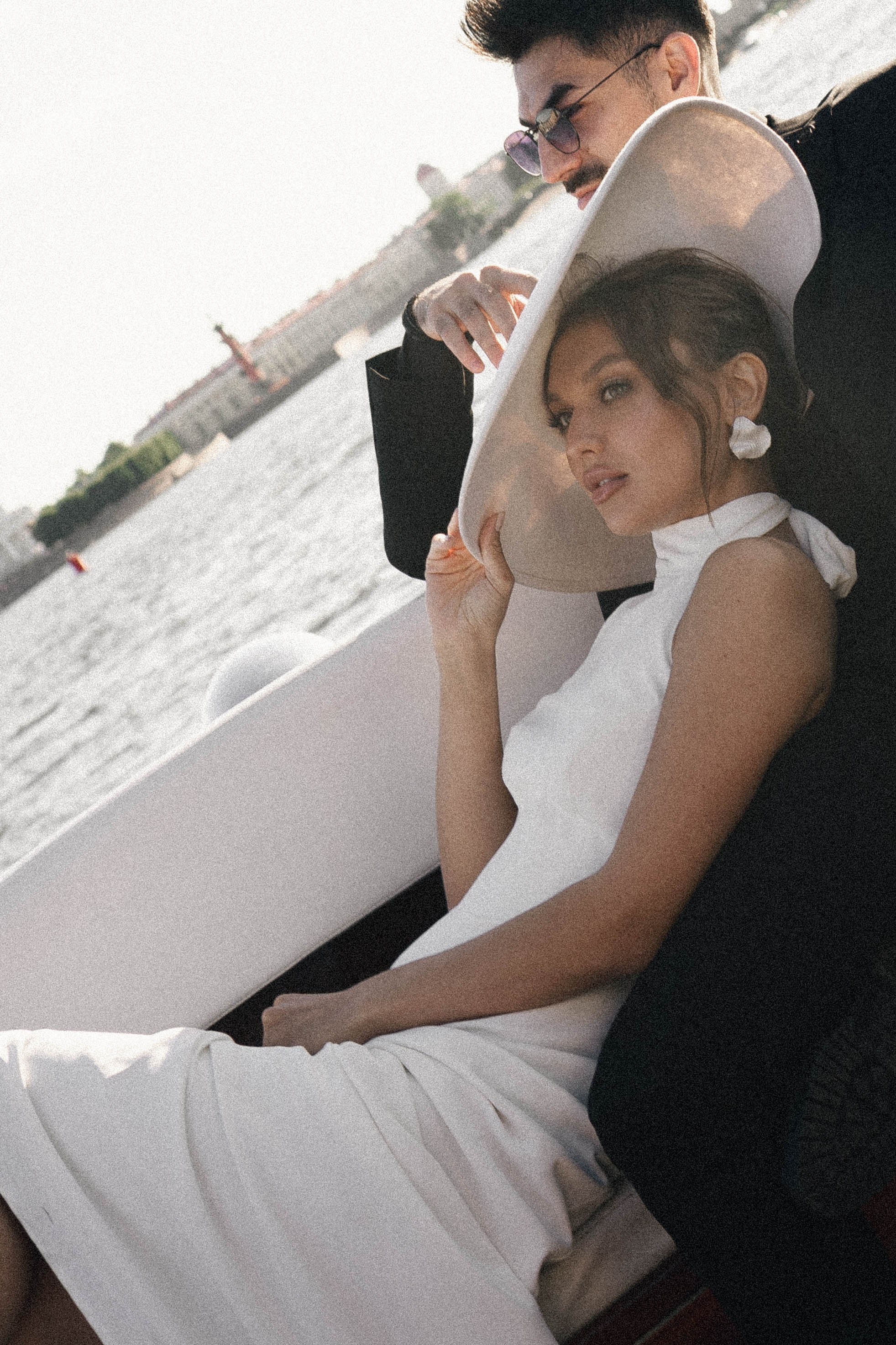 СВАДЕНБНАЯ СЬЕМКА НА КАТЕРЕ ПО КАНАЛАМ САНКТ-ПЕТЕРБУРГА И В АКВАТОРИИ НЕВЫ. Профессиональный фотограф, Санкт-Петербург — Виктория Богомолова