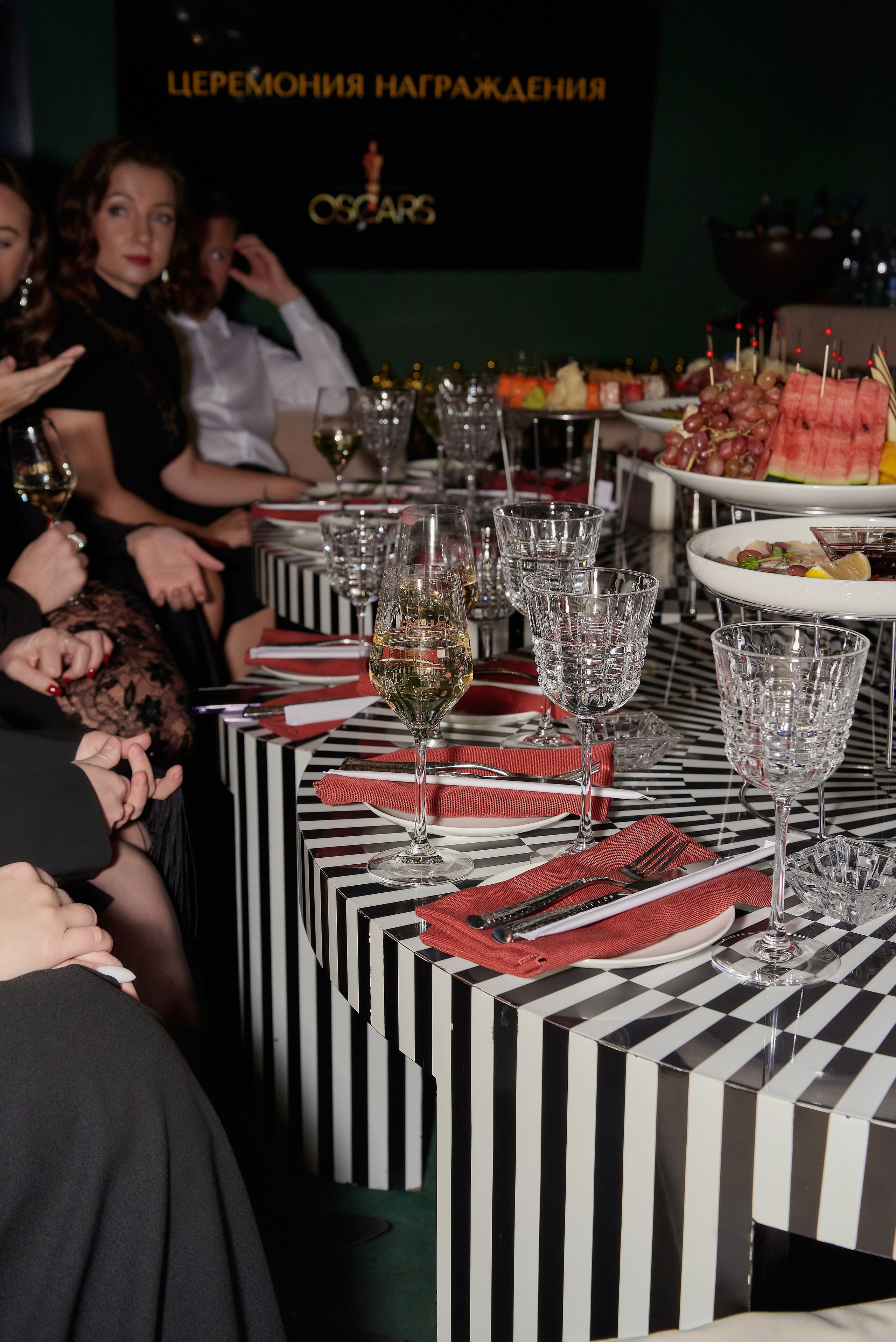 День рождения Светланы Пинигиной в караоке Divas. Наталия Дианова — фотограф для брендов и экспертов в Москве