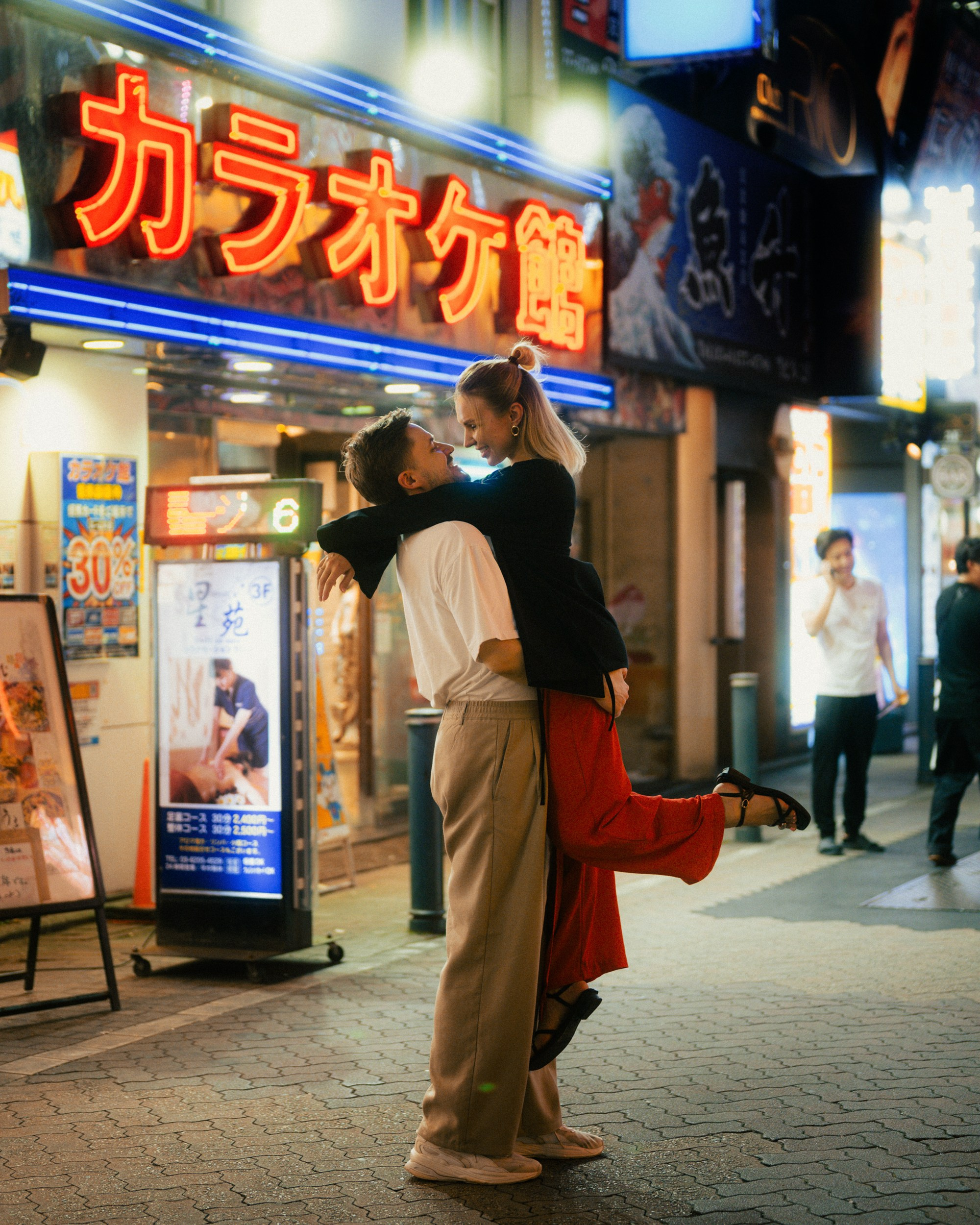 Stas & Tanya. Photographer in Tokyo Anatolii Ozarto