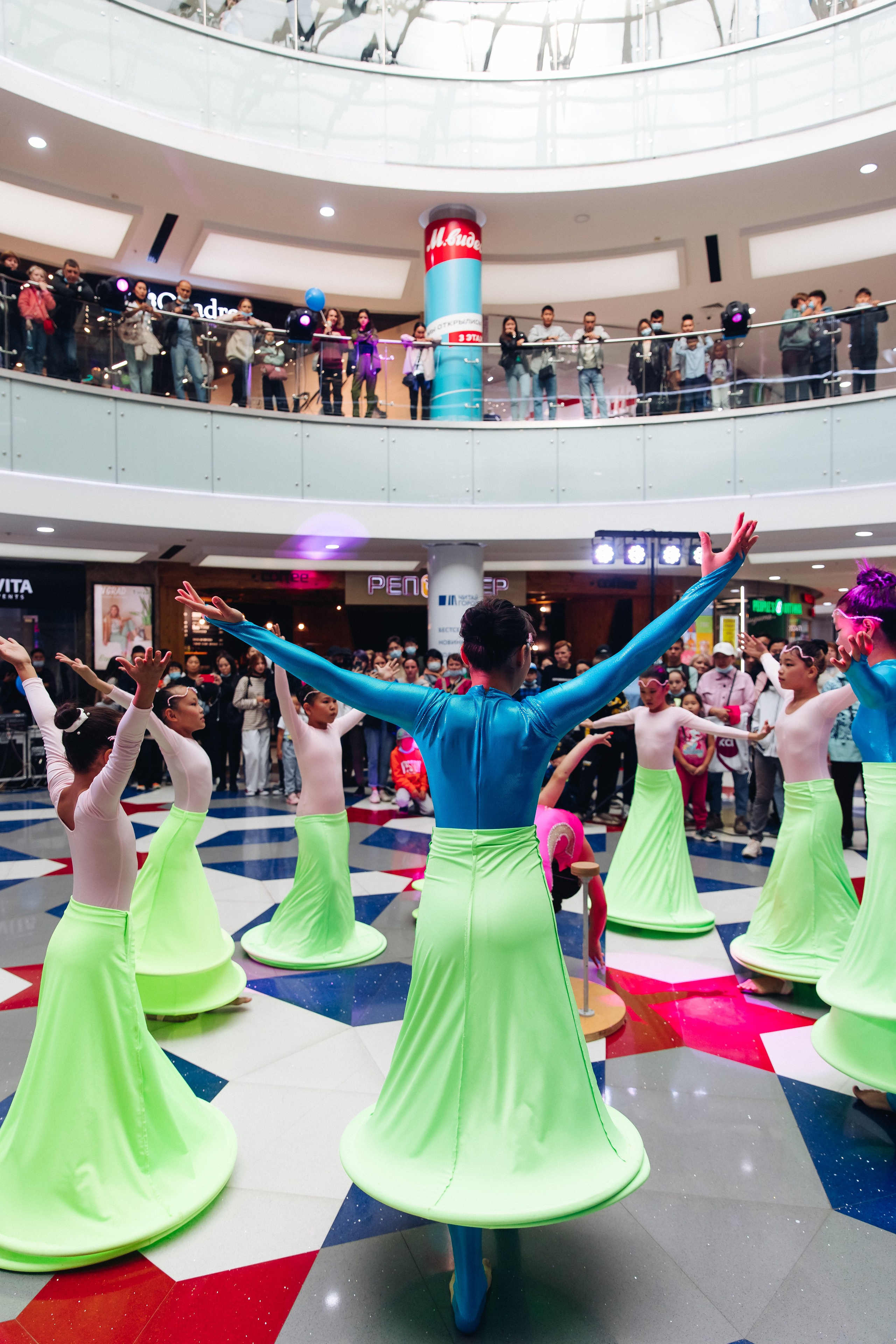 5 лет ТЦ Форум. Свадебный и семейный фотограф в Улан-Удэ